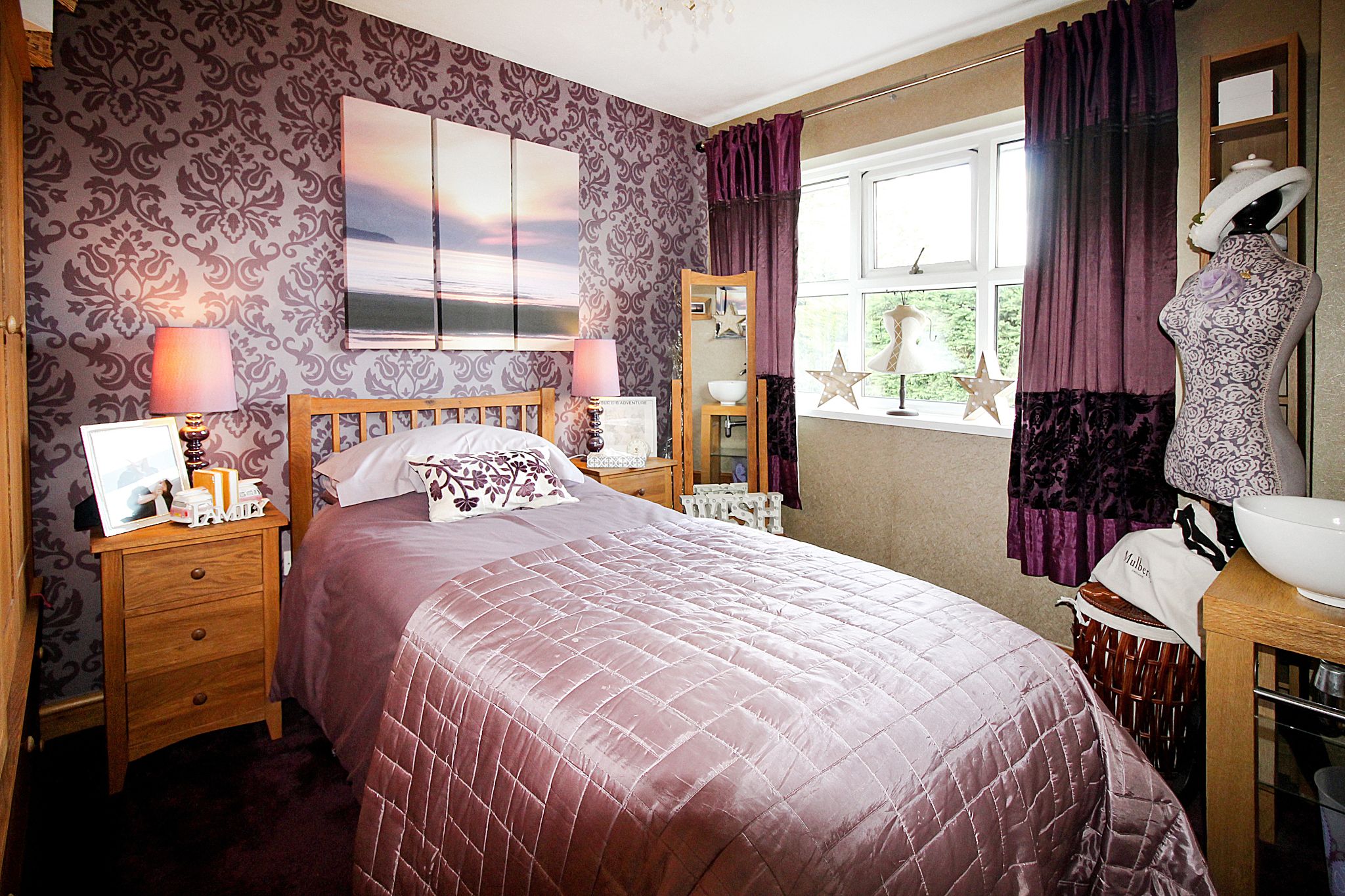 4 bedroom semi-detached house SSTC in Solihull - Photograph 11.