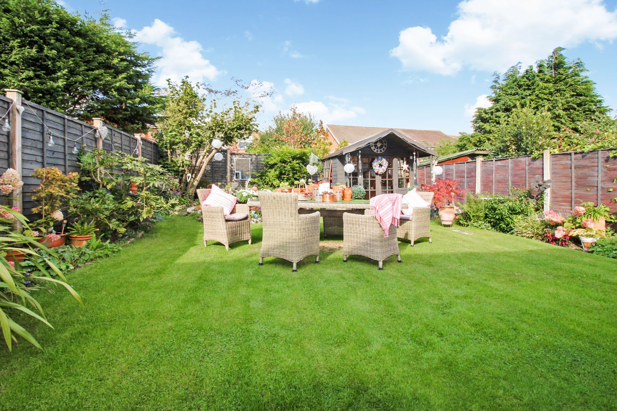 4 bedroom semi-detached house SSTC in Solihull - Photograph 5.
