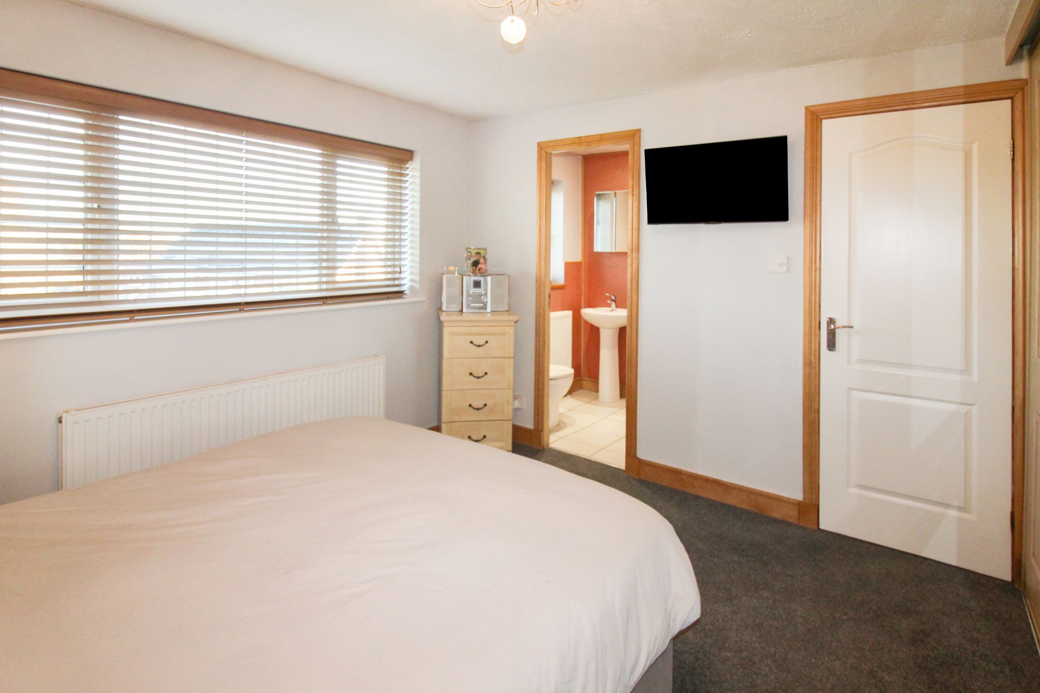 6 bedroom detached house SSTC in Solihull - Photograph 17.