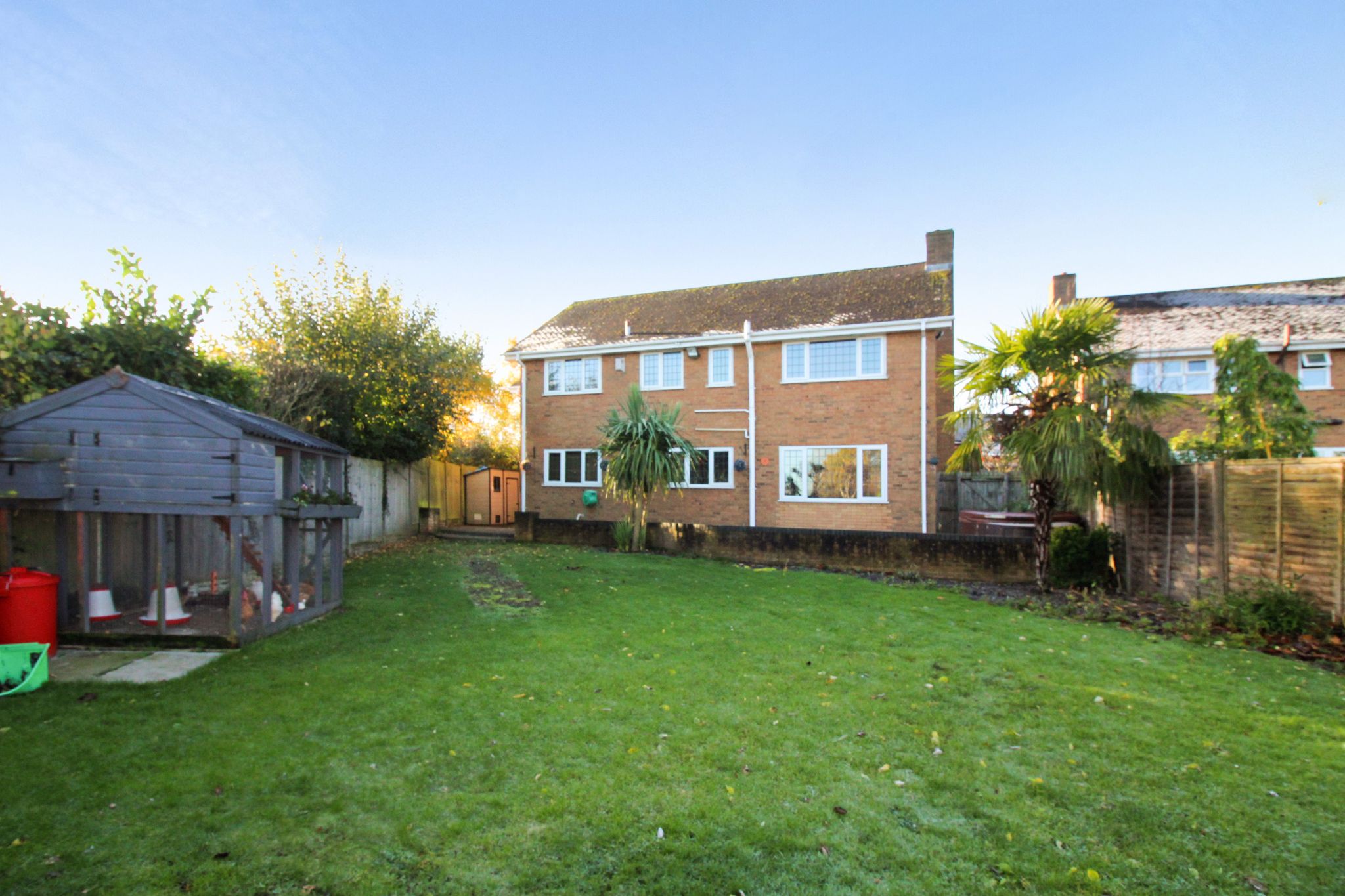 6 bedroom detached house SSTC in Solihull - Photograph 24.
