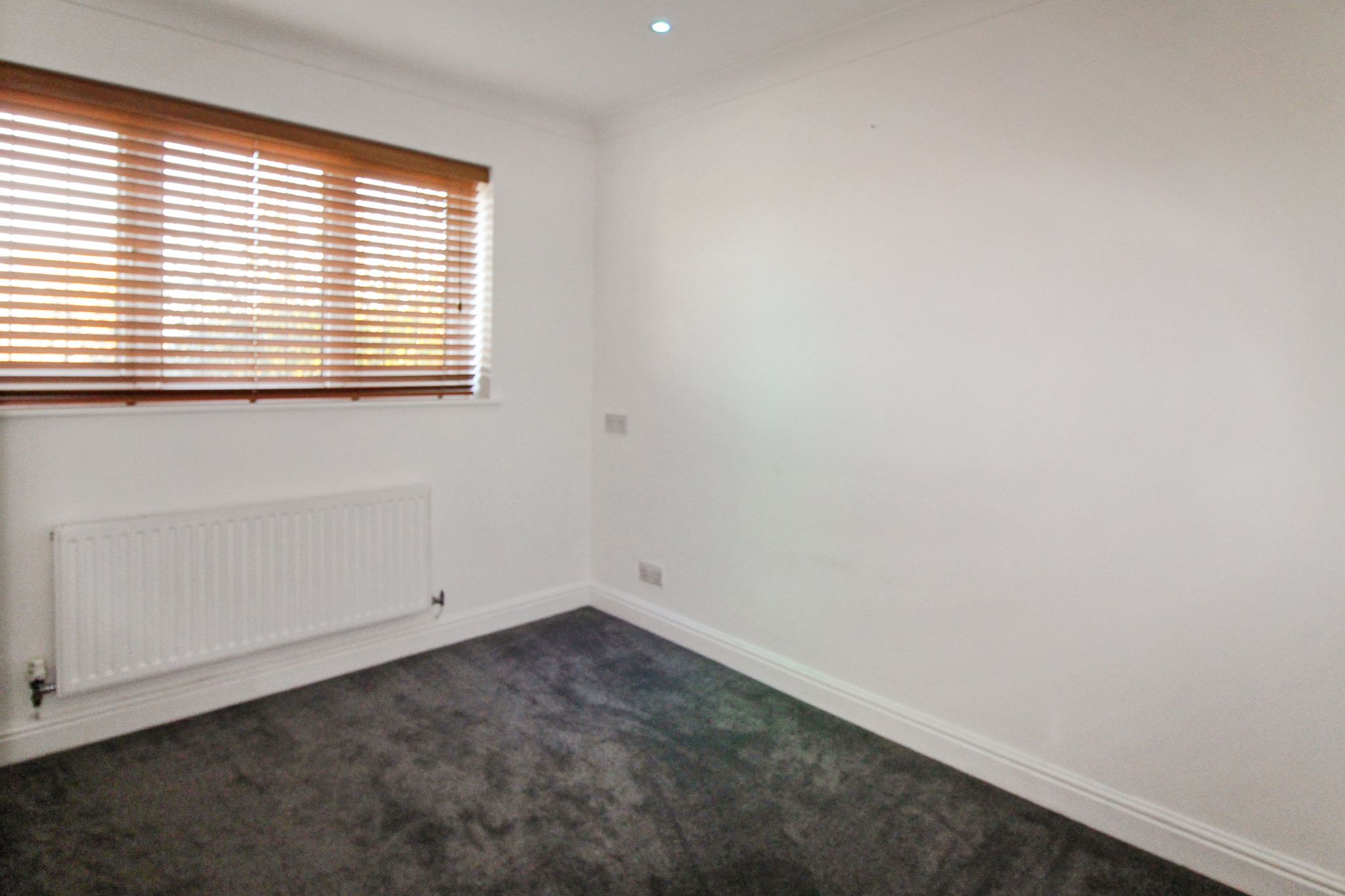 6 bedroom detached house SSTC in Solihull - Photograph 22.