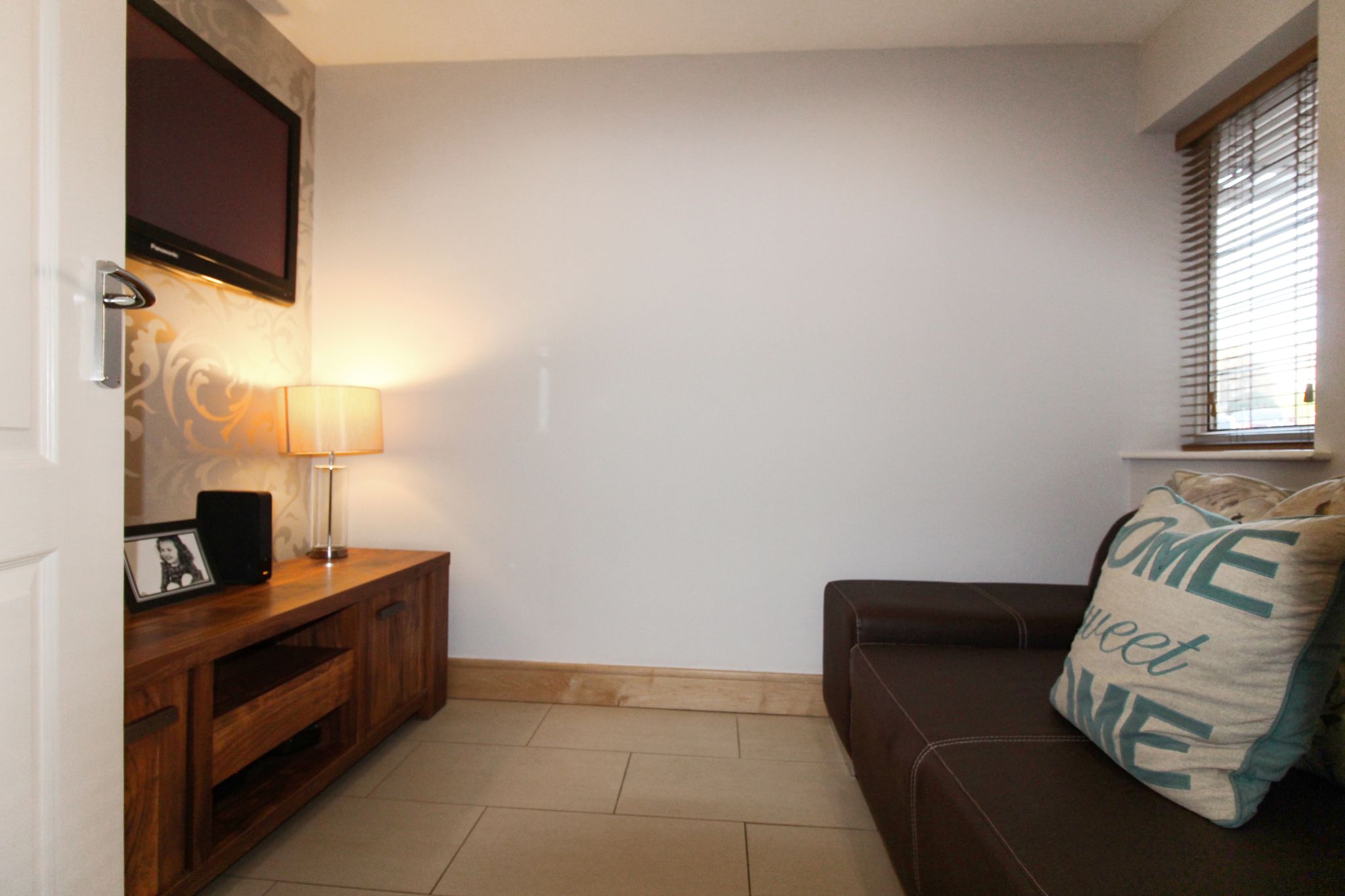 6 bedroom detached house SSTC in Solihull - Photograph 9.