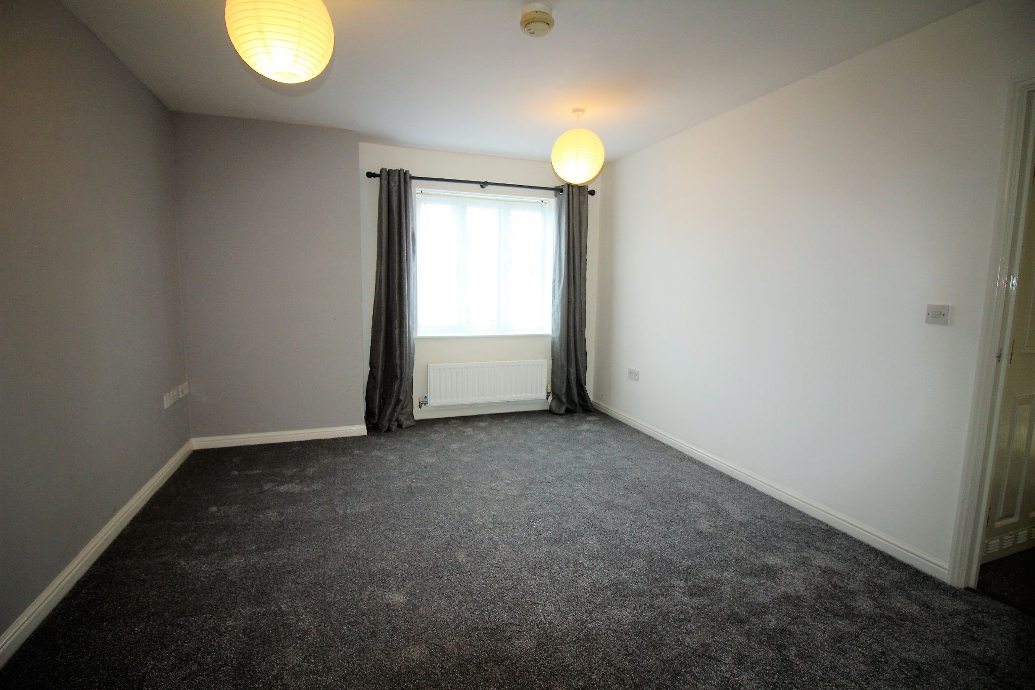 2 bedroom apartment flat/apartment SSTC in Solihull - Photograph 3.