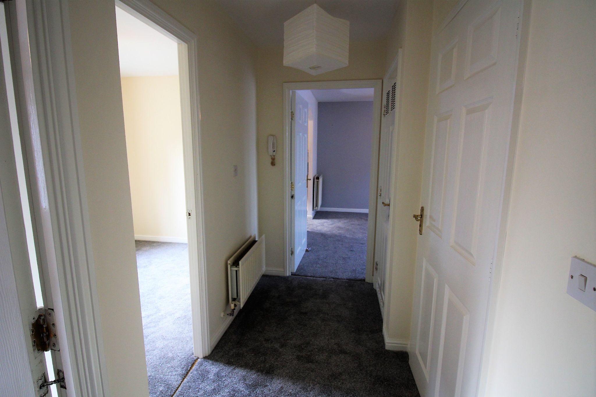 2 bedroom apartment flat/apartment SSTC in Solihull - Photograph 6.