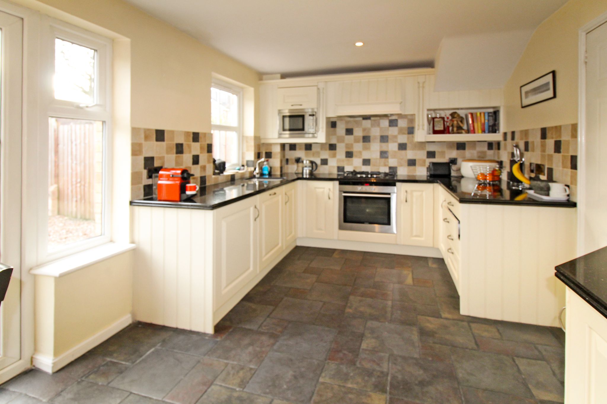3 bedroom end terraced house SSTC in Solihull - Photograph 4.