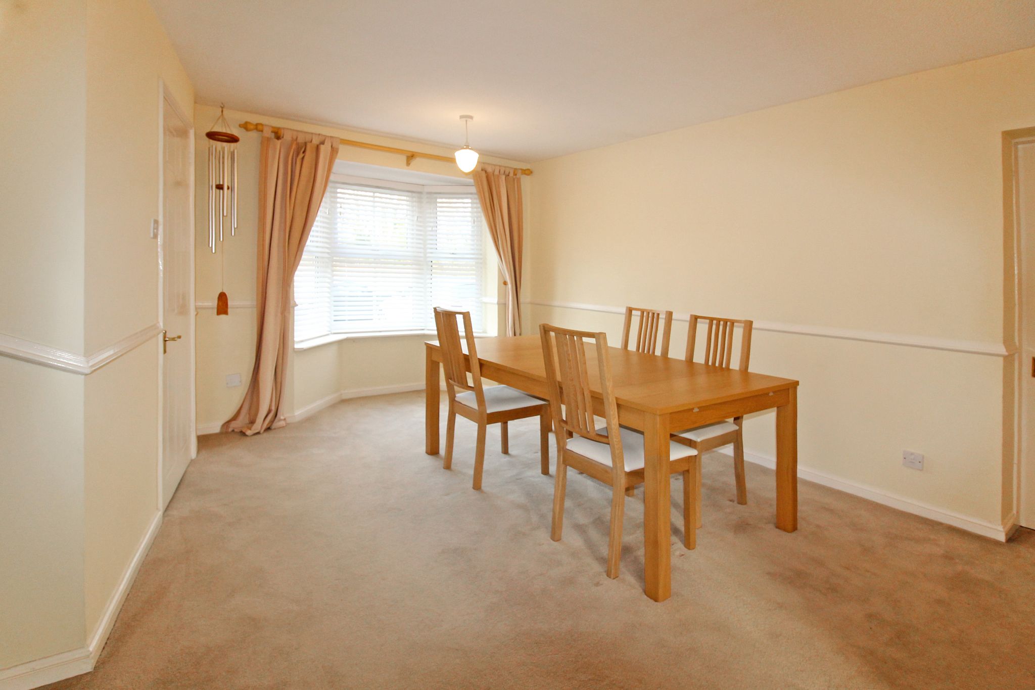 3 bedroom end terraced house SSTC in Solihull - Photograph 2.