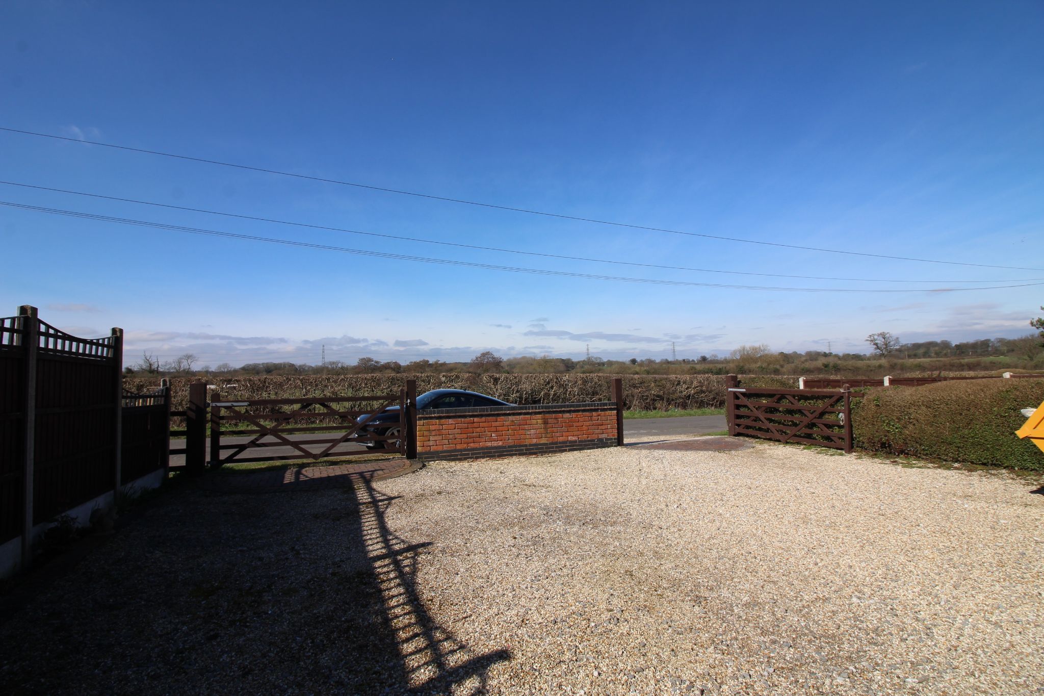 3 bedroom detached bungalow SSTC in Solihull - Photograph 6.
