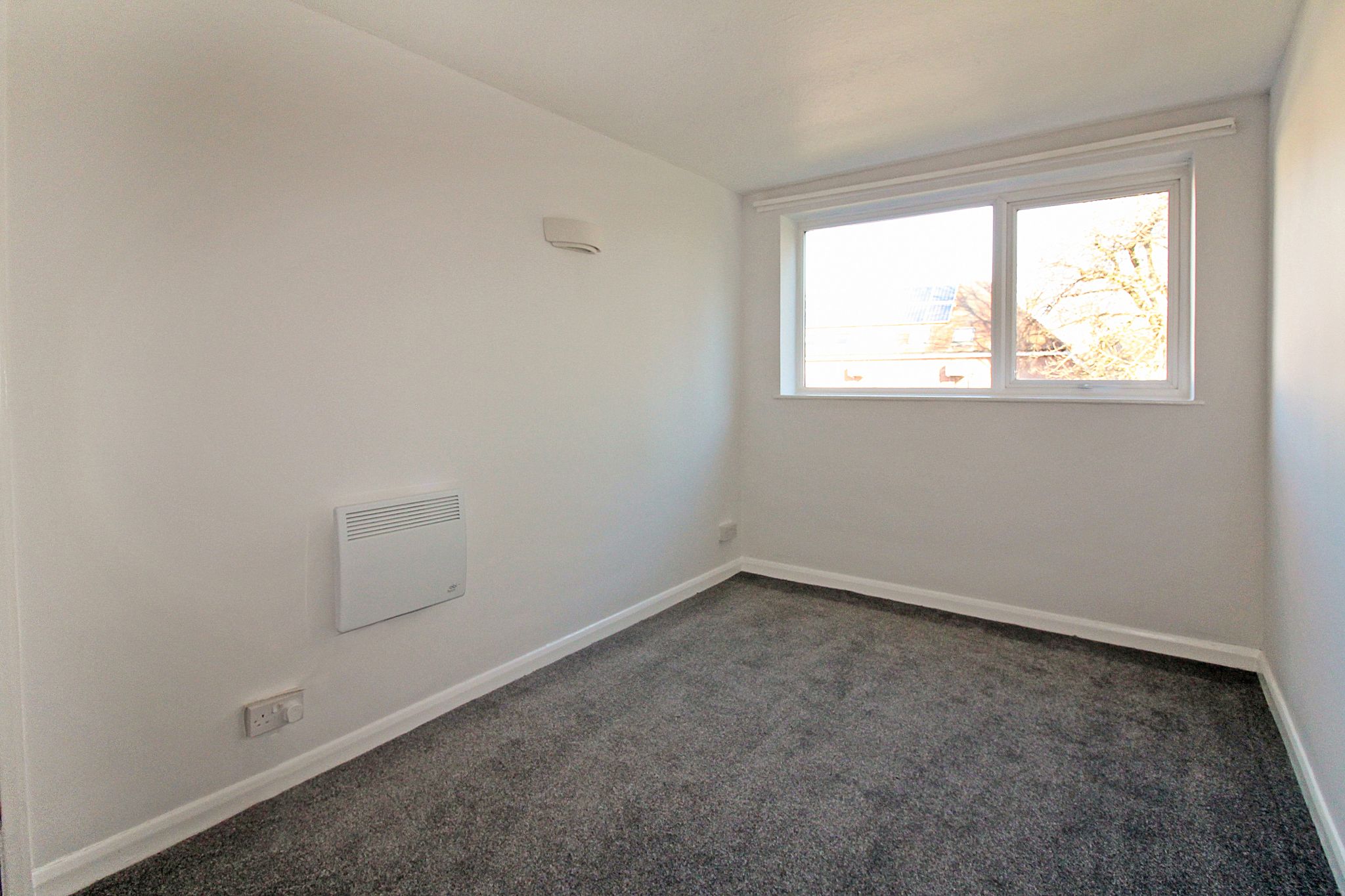 2 bedroom apartment flat/apartment SSTC in Birmingham - Photograph 8.