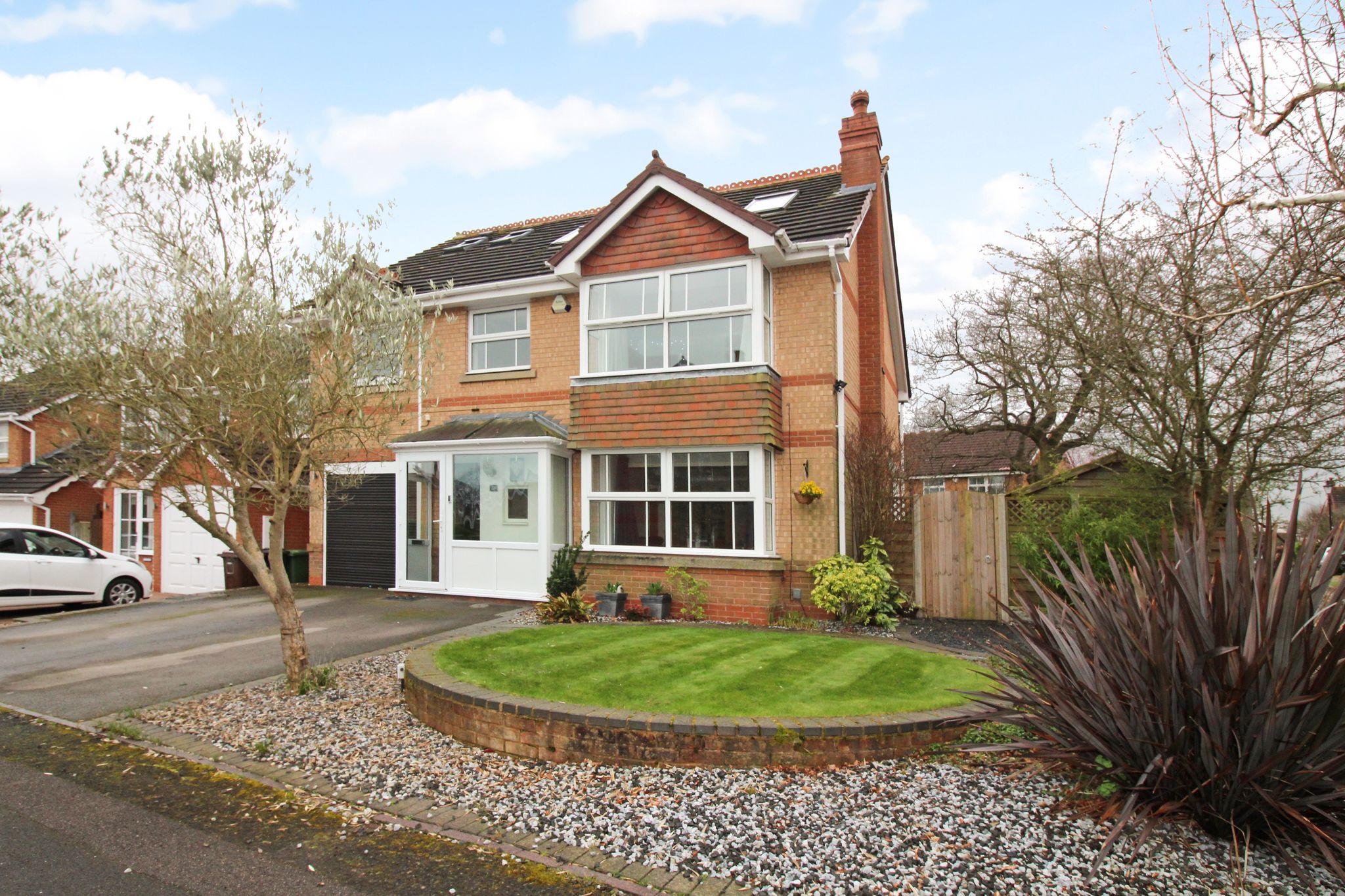5 bedroom detached house SSTC in Solihull - Photograph 19.