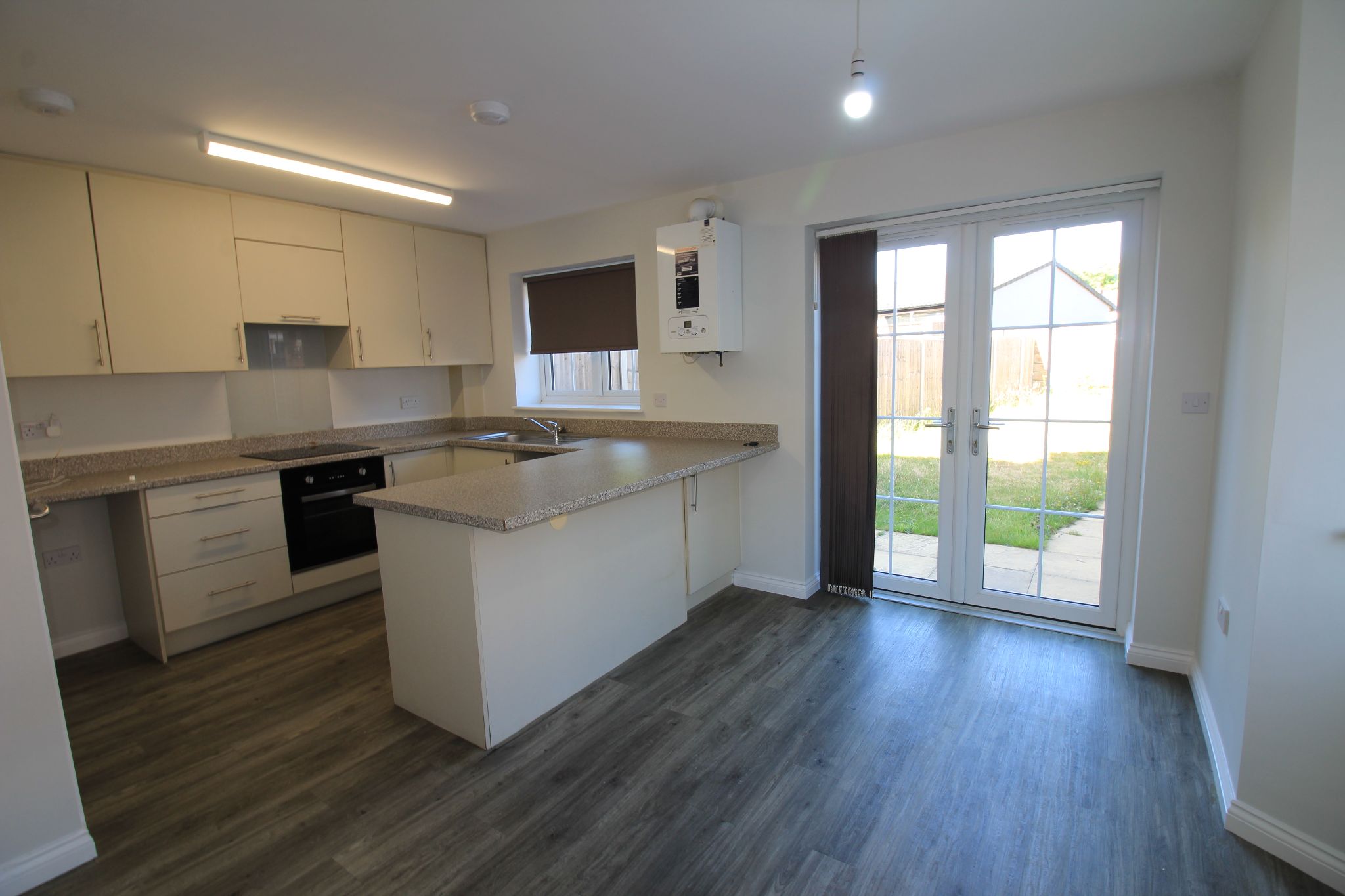 5 bedroom semi-detached house Let Agreed in Birmingham - Photograph 6.