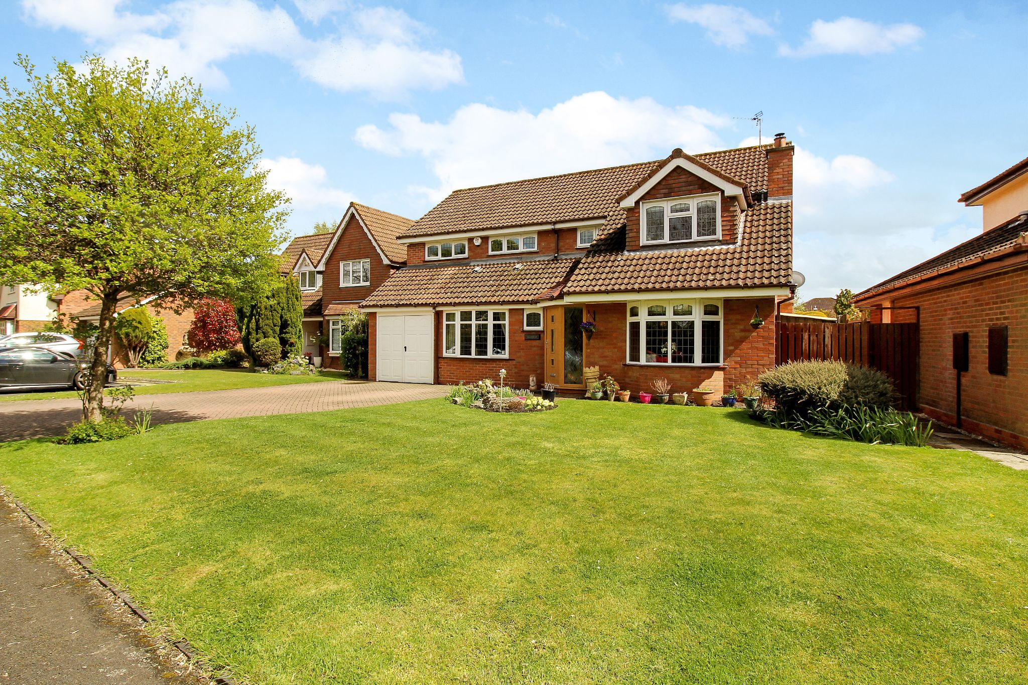 5 bedroom detached house SSTC in Solihull - Photograph 16.