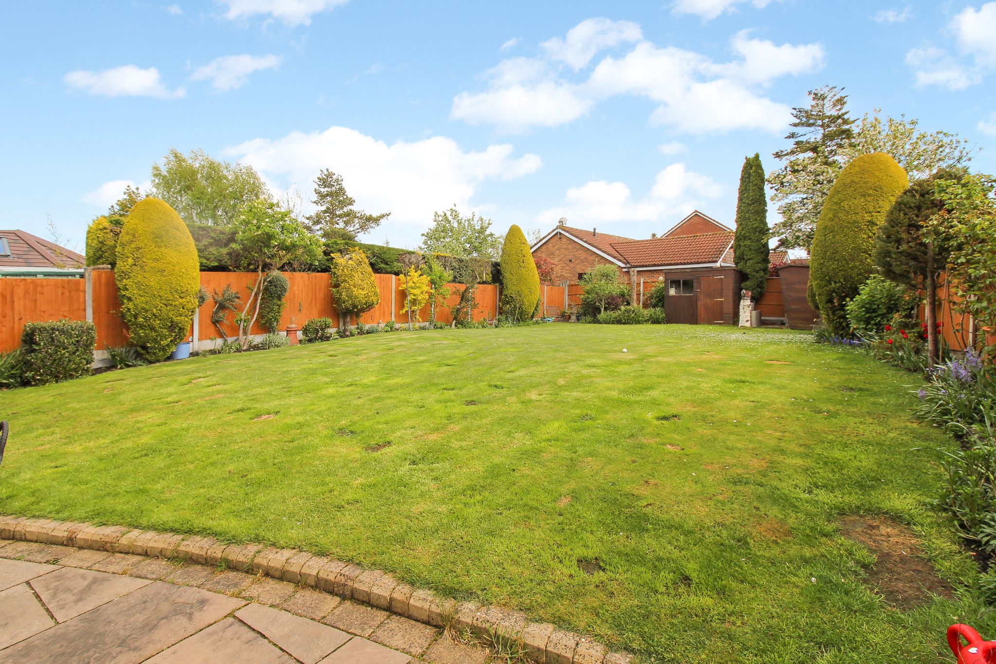 5 bedroom detached house SSTC in Solihull - Photograph 7.