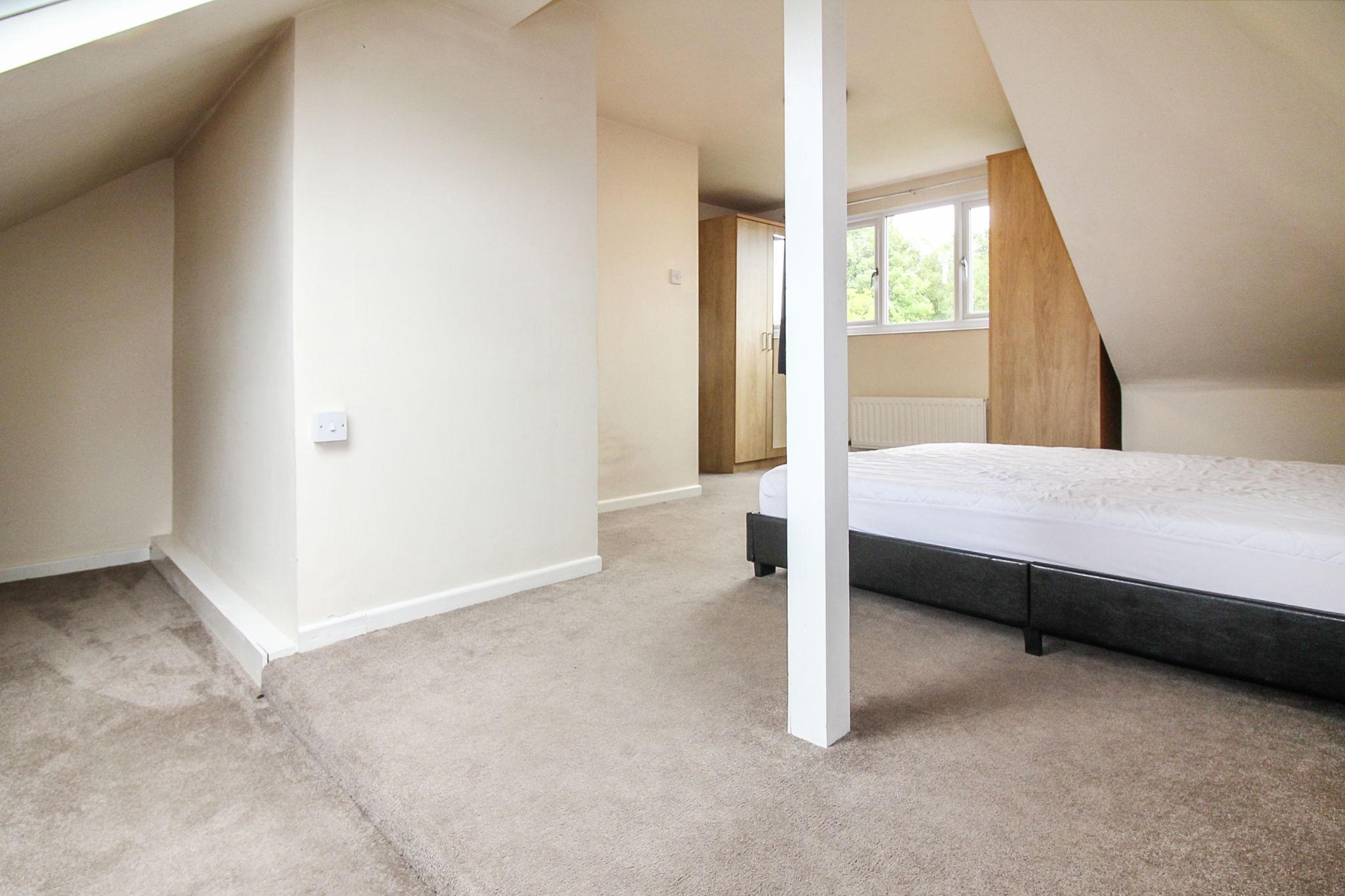 4 bedroom semi-detached house SSTC in Solihull - Photograph 13.