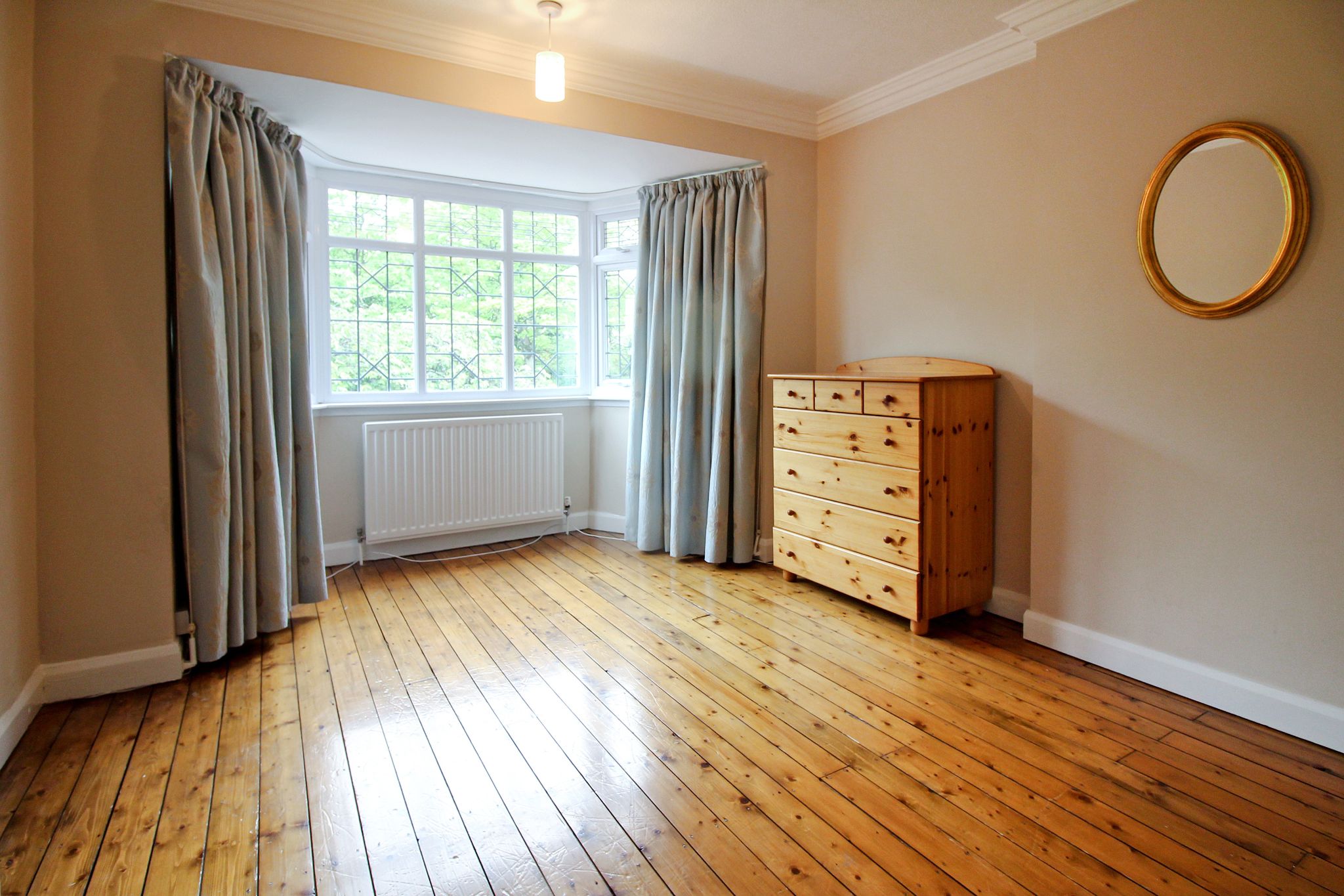 4 bedroom semi-detached house SSTC in Solihull - Photograph 10.