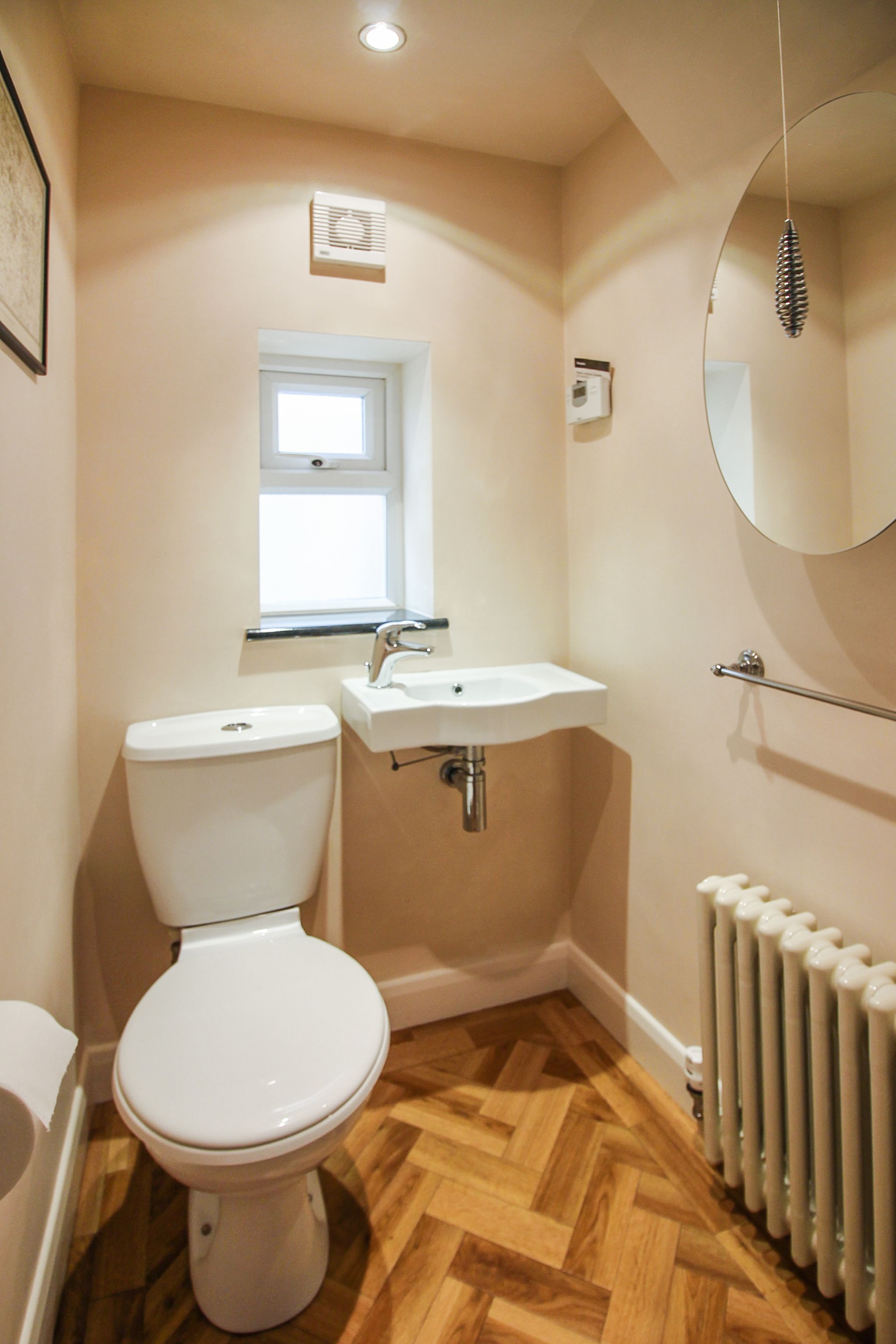 4 bedroom semi-detached house SSTC in Solihull - Photograph 7.