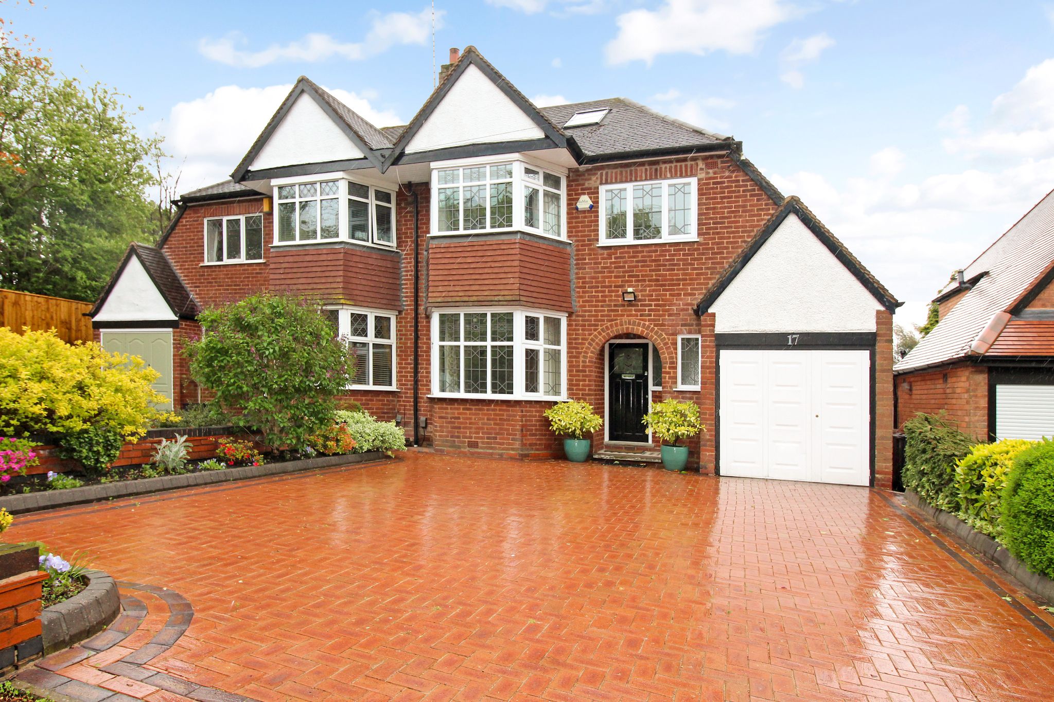 4 bedroom semi-detached house SSTC in Solihull - Photograph 1.