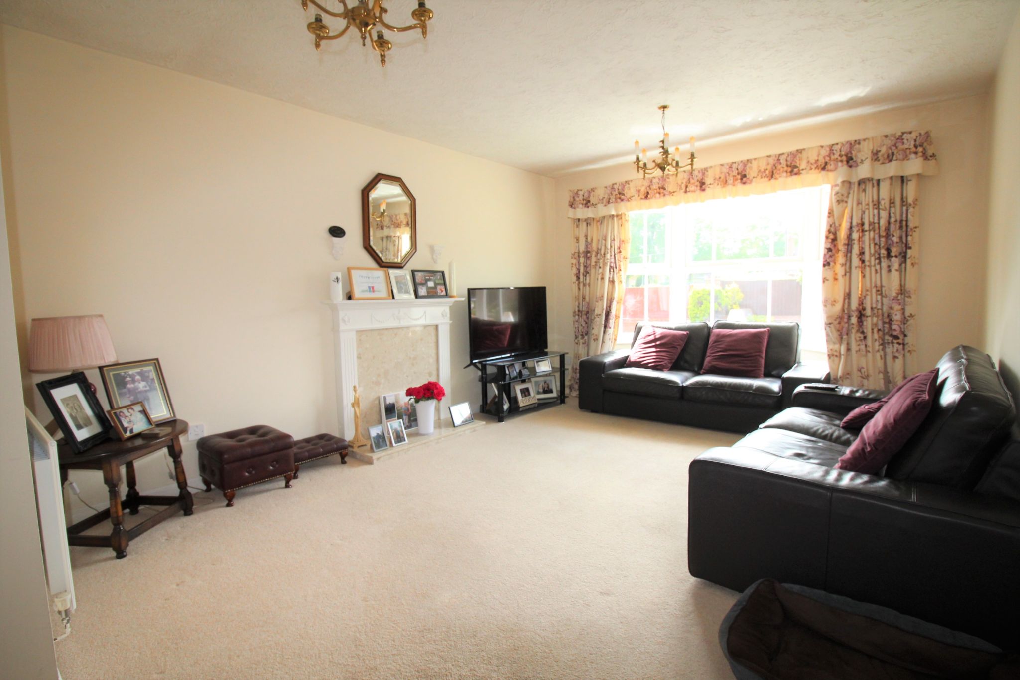 2 bedroom detached bungalow SSTC in Solihull - Photograph 2.