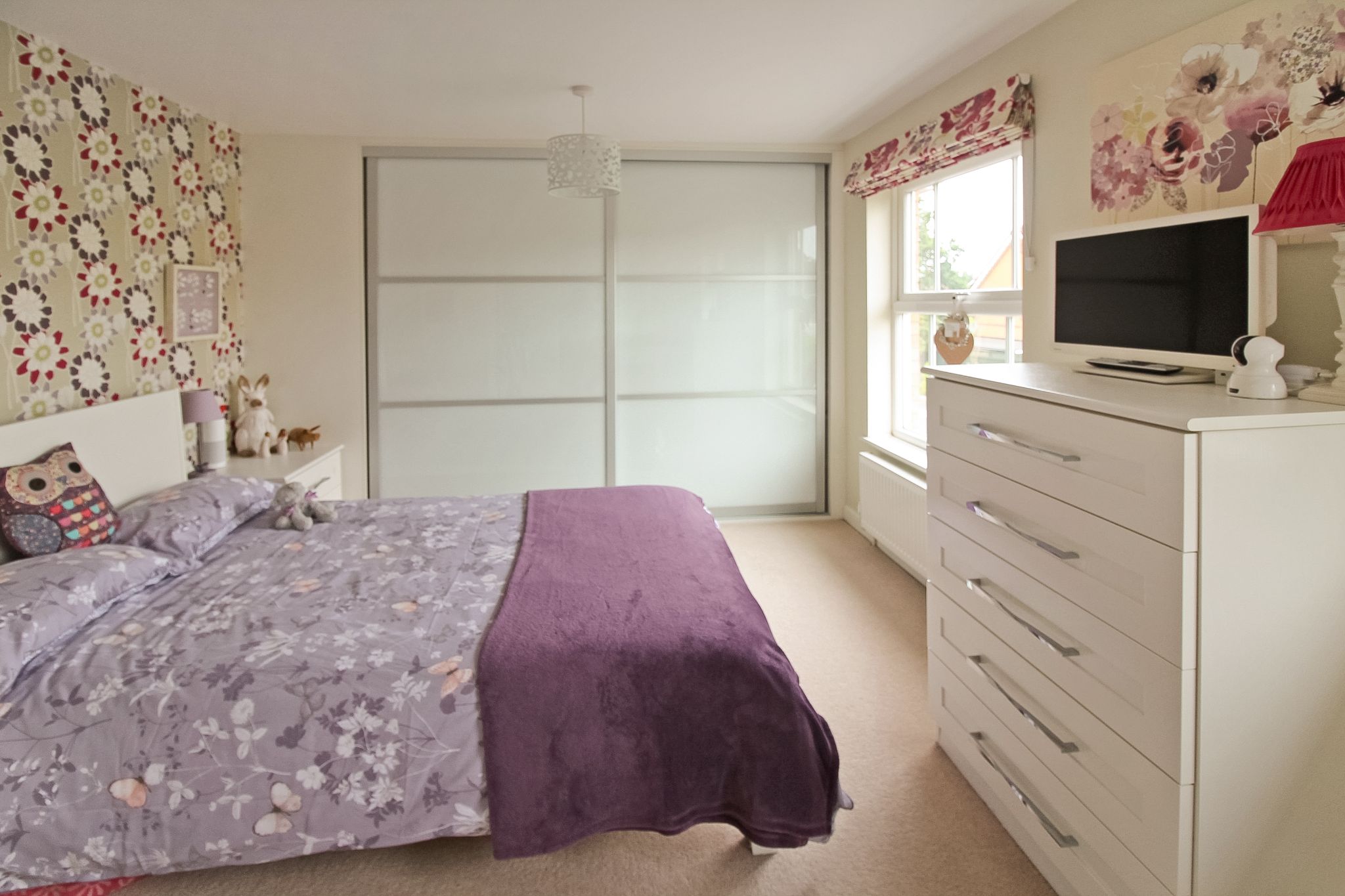 4 bedroom detached house SSTC in Solihull - Photograph 12.