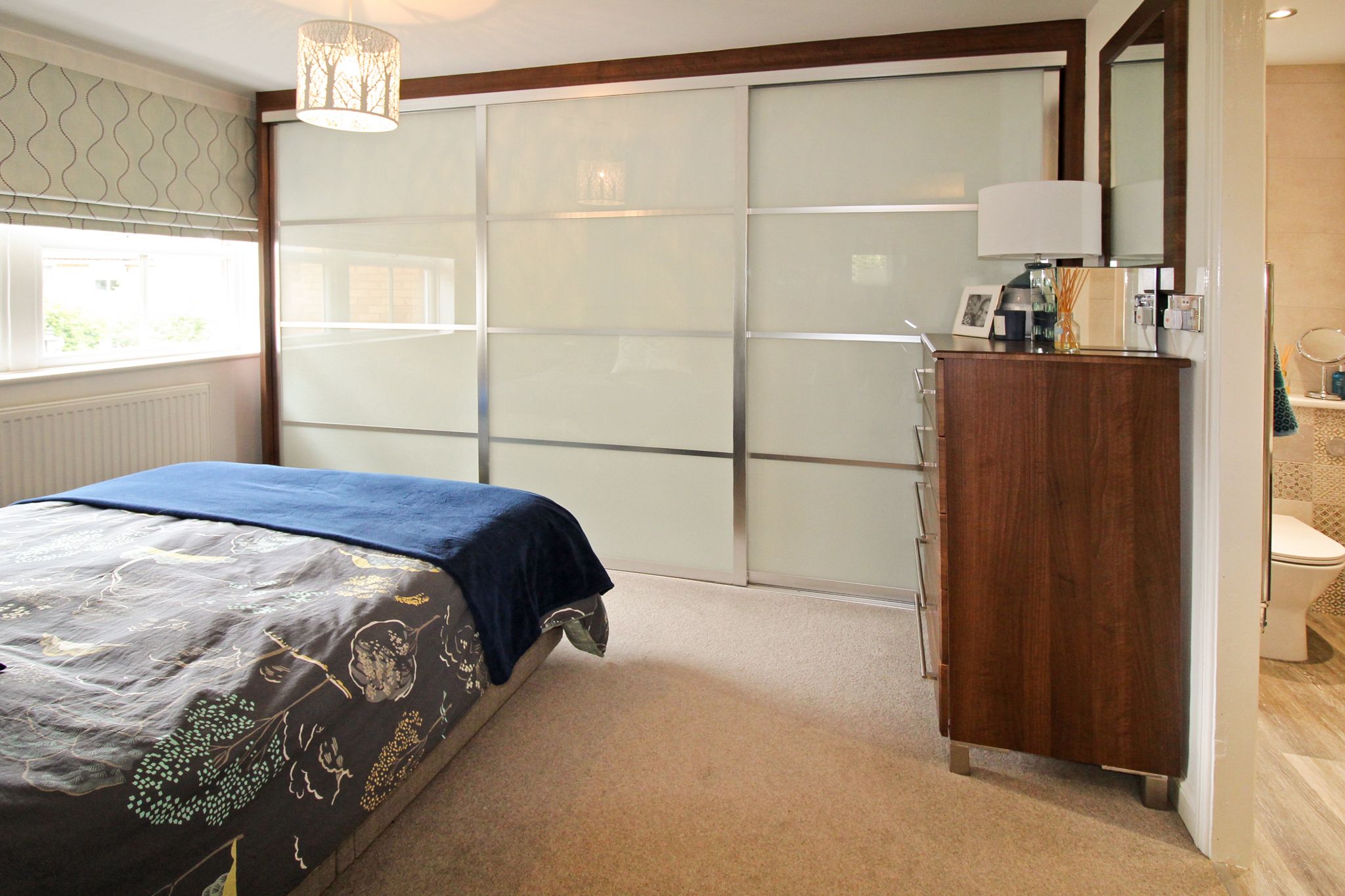 4 bedroom detached house SSTC in Solihull - Photograph 10.