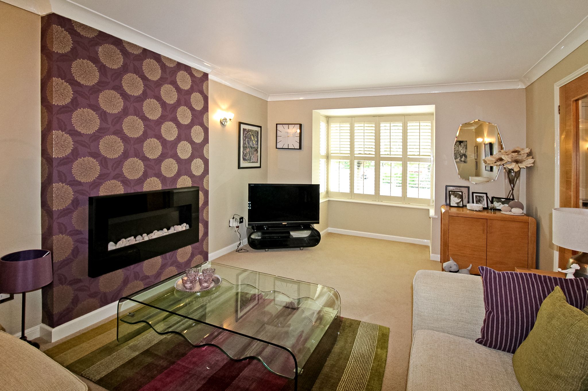 4 bedroom detached house SSTC in Solihull - Photograph 3.