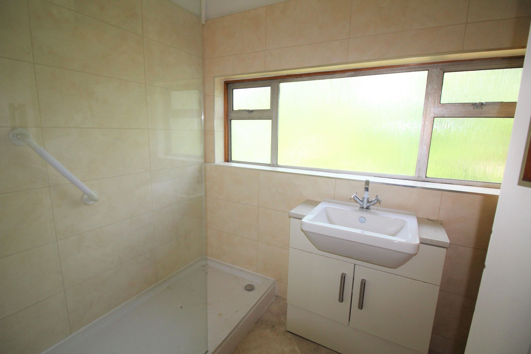 4 bedroom detached house SSTC in Solihull - Photograph 15.