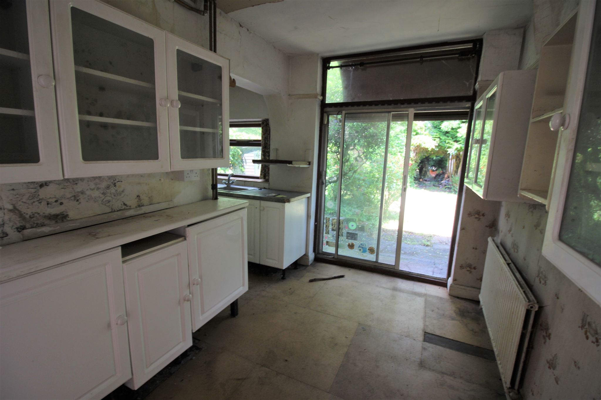 4 bedroom detached house SSTC in Solihull - Photograph 12.