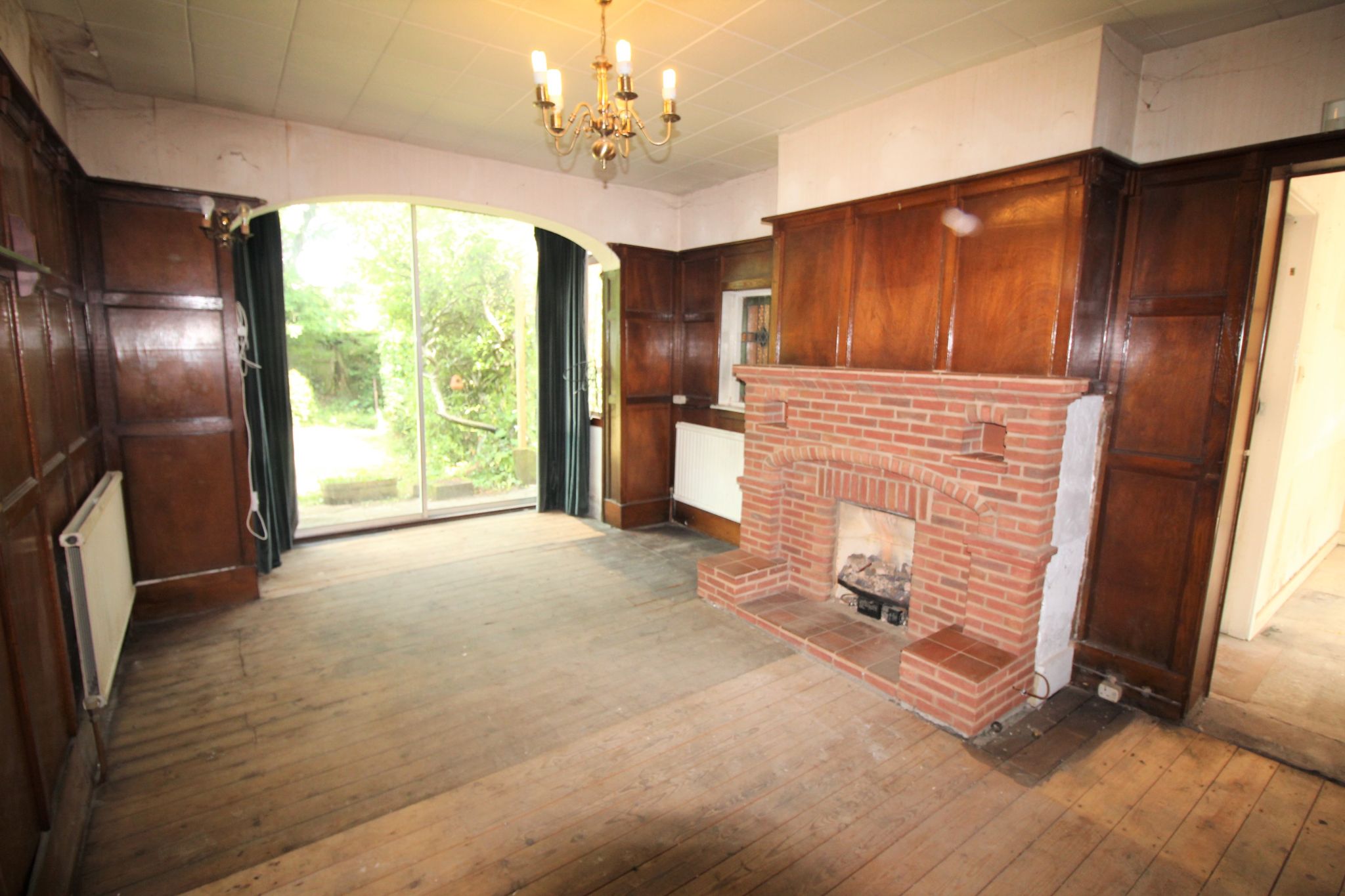 4 bedroom detached house SSTC in Solihull - Photograph 9.