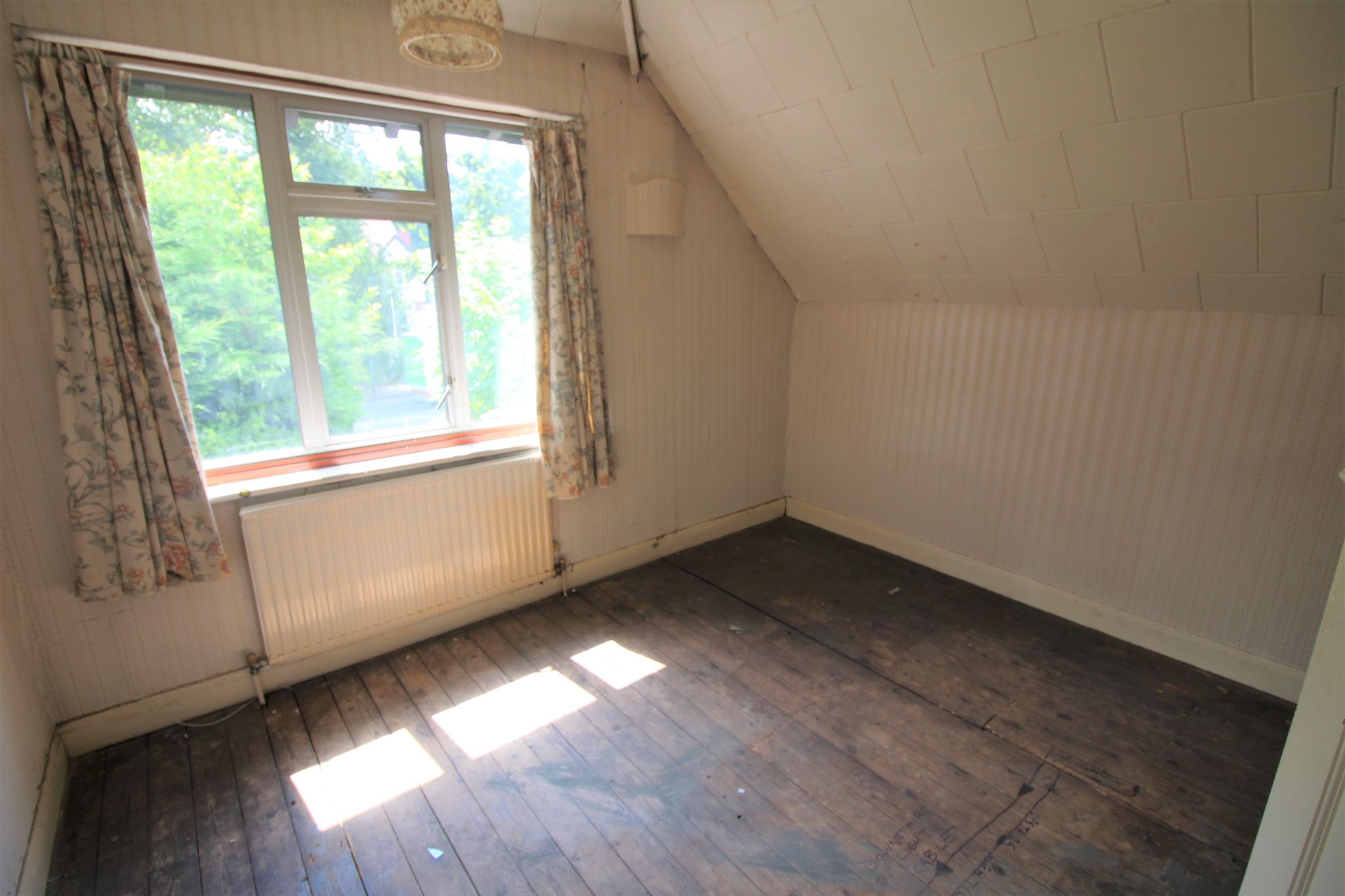 4 bedroom detached house SSTC in Solihull - Photograph 16.