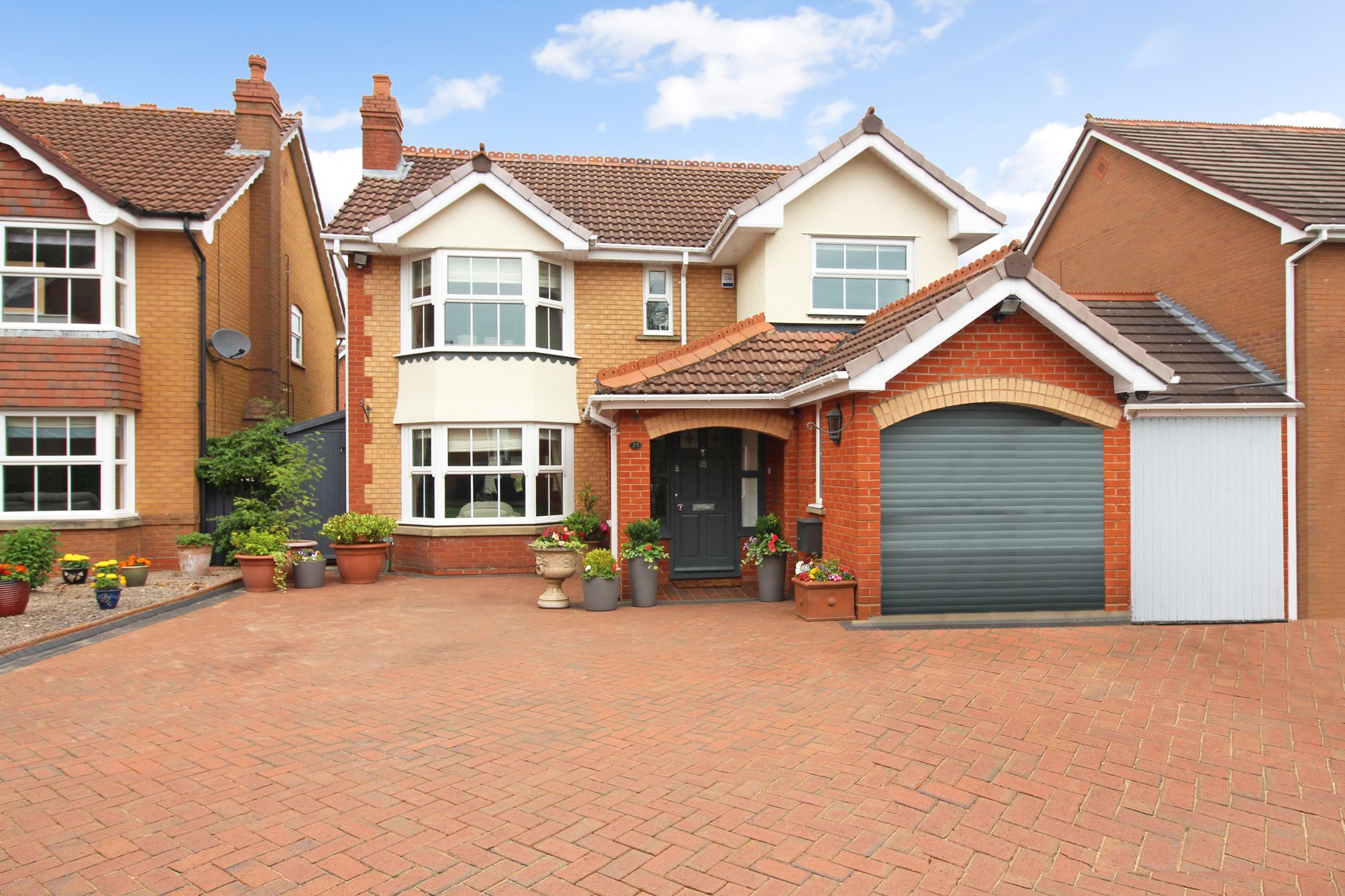 4 bedroom detached house SSTC in Solihull - Photograph 1.