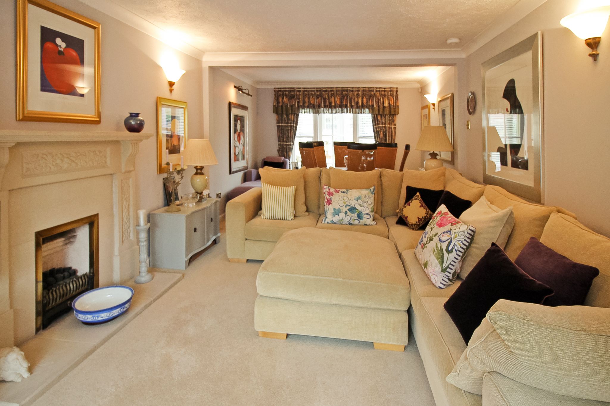 4 bedroom detached house SSTC in Solihull - Photograph 3.