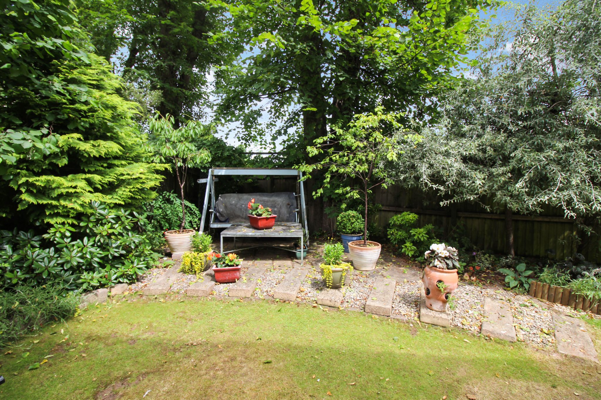 3 bedroom semi-detached house SSTC in Solihull - Photograph 4.