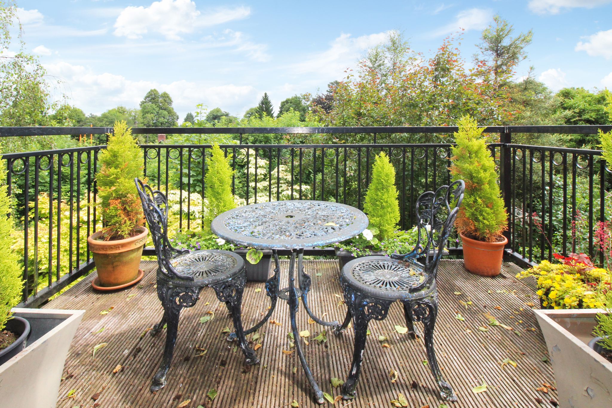 3 bedroom semi-detached house SSTC in Solihull - Photograph 3.