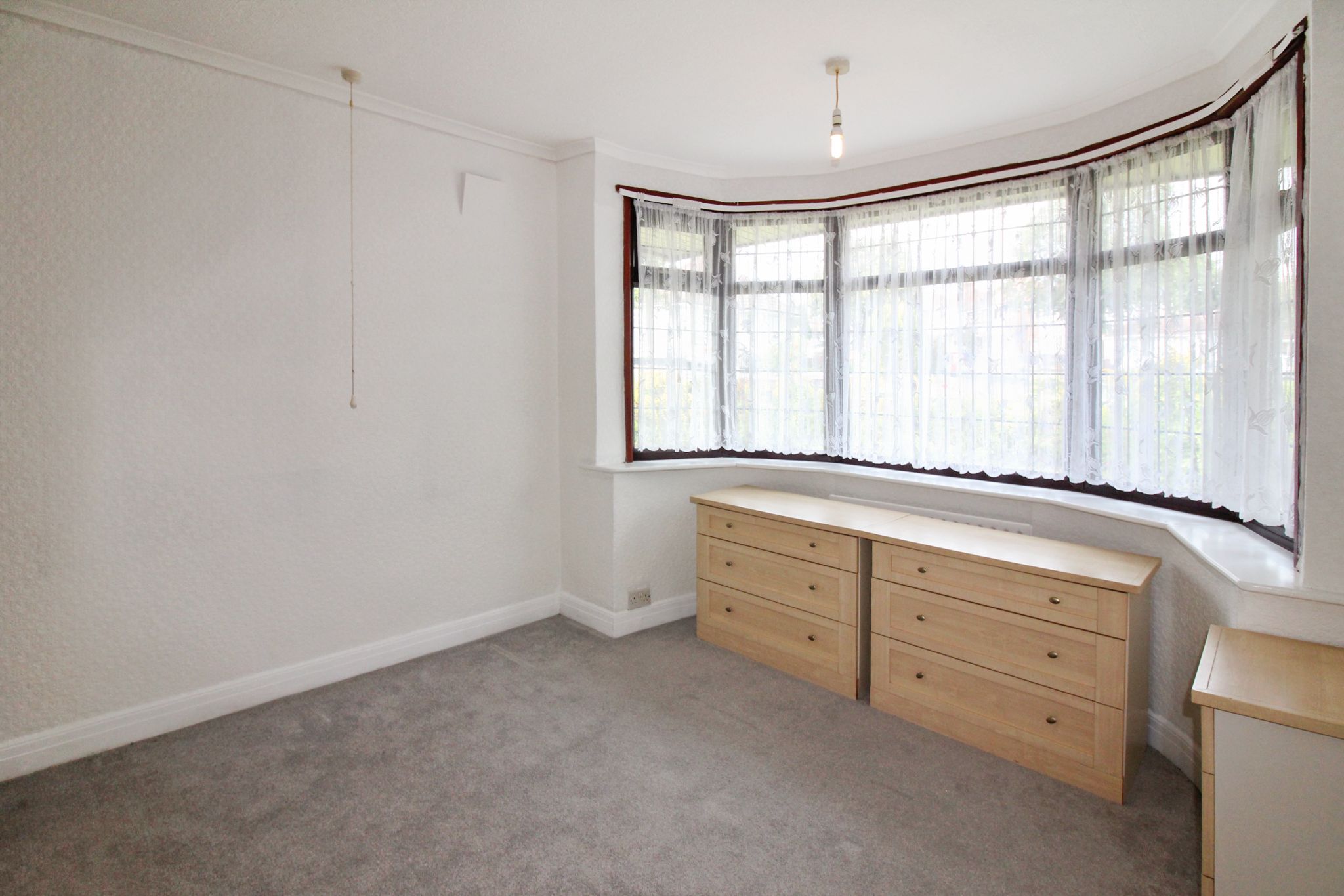 3 bedroom semi-detached bungalow SSTC in Solihull - Photograph 8.