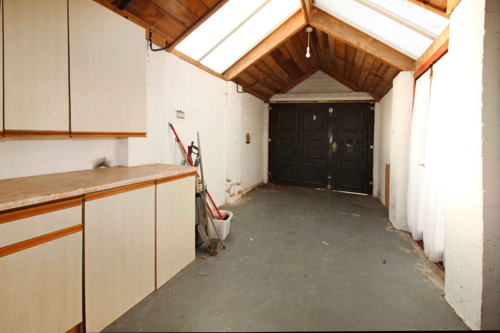 3 bedroom semi-detached bungalow SSTC in Solihull - Photograph 12.
