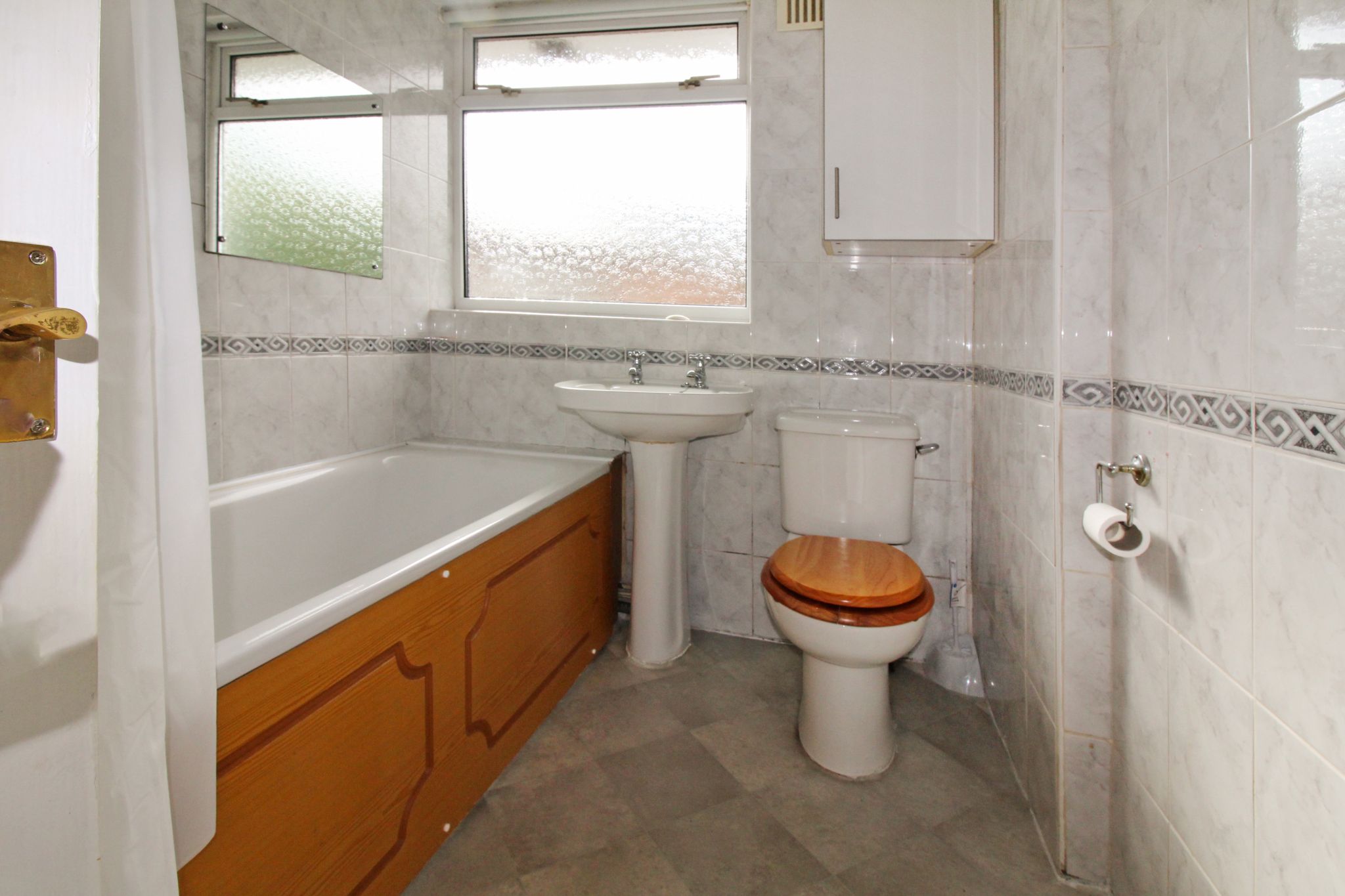 3 bedroom semi-detached bungalow SSTC in Solihull - Photograph 9.