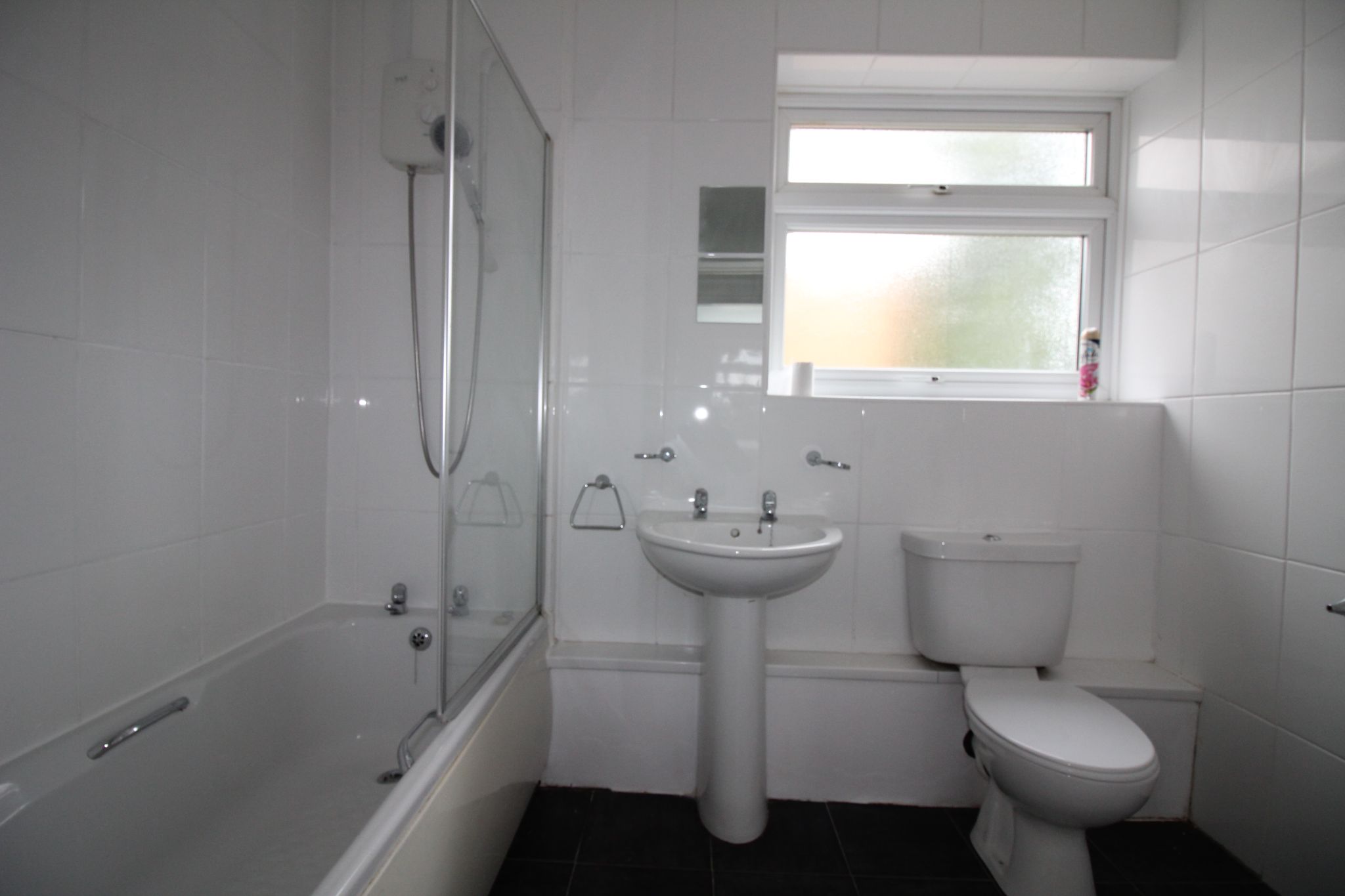 2 bedroom apartment flat/apartment To Let in Birmingham - Photograph 5.
