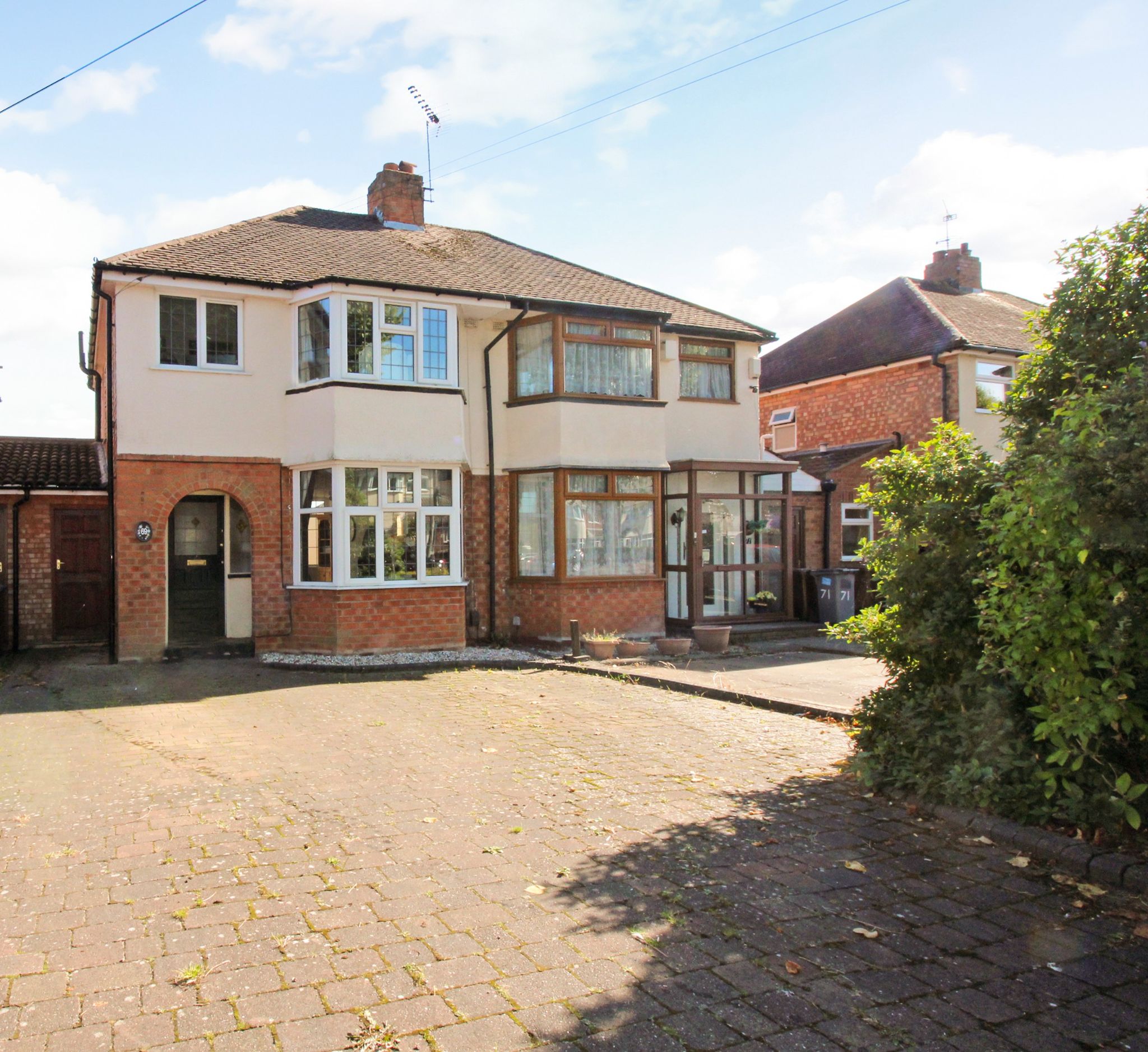 3 bedroom semi-detached house SSTC in Solihull - Photograph 12.