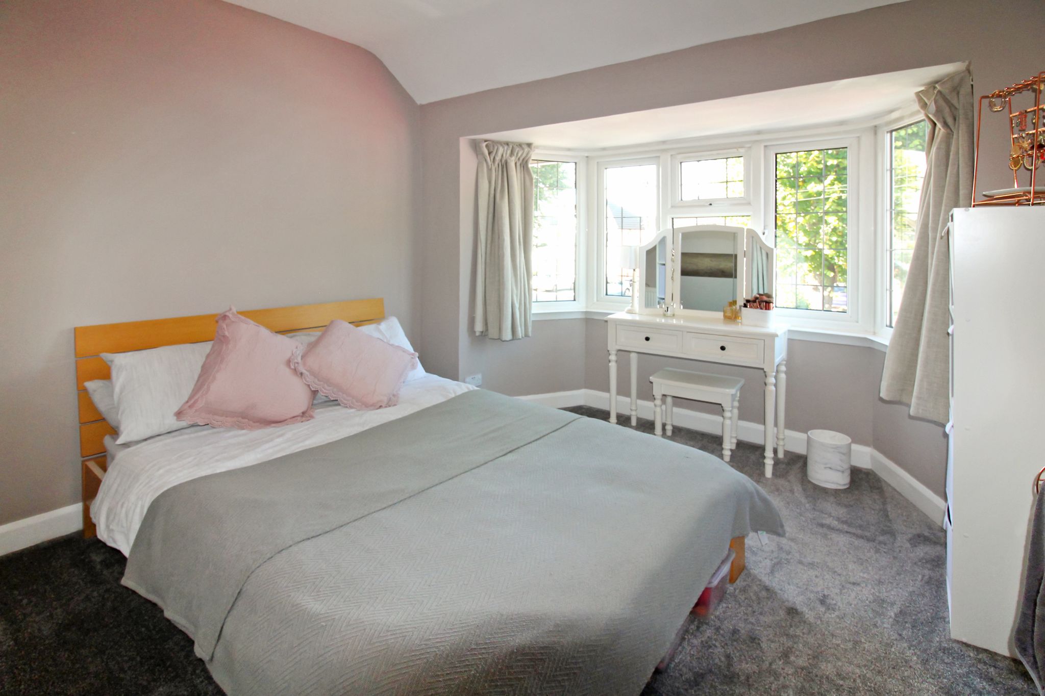 3 bedroom semi-detached house SSTC in Solihull - Photograph 7.