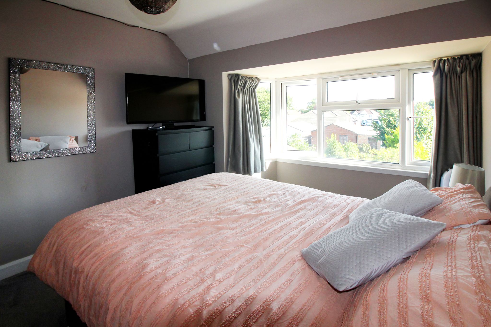 3 bedroom semi-detached house SSTC in Solihull - Photograph 9.