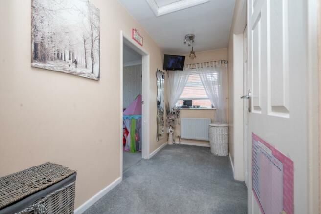 2 bedroom apartment flat/apartment SSTC in Solihull - Photograph 6.