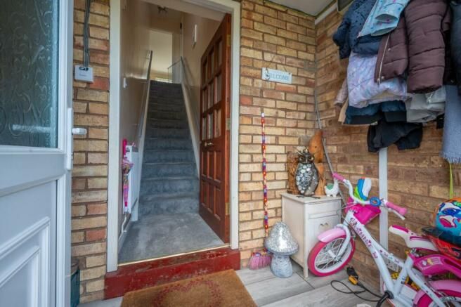 2 bedroom apartment flat/apartment SSTC in Solihull - Photograph 13.