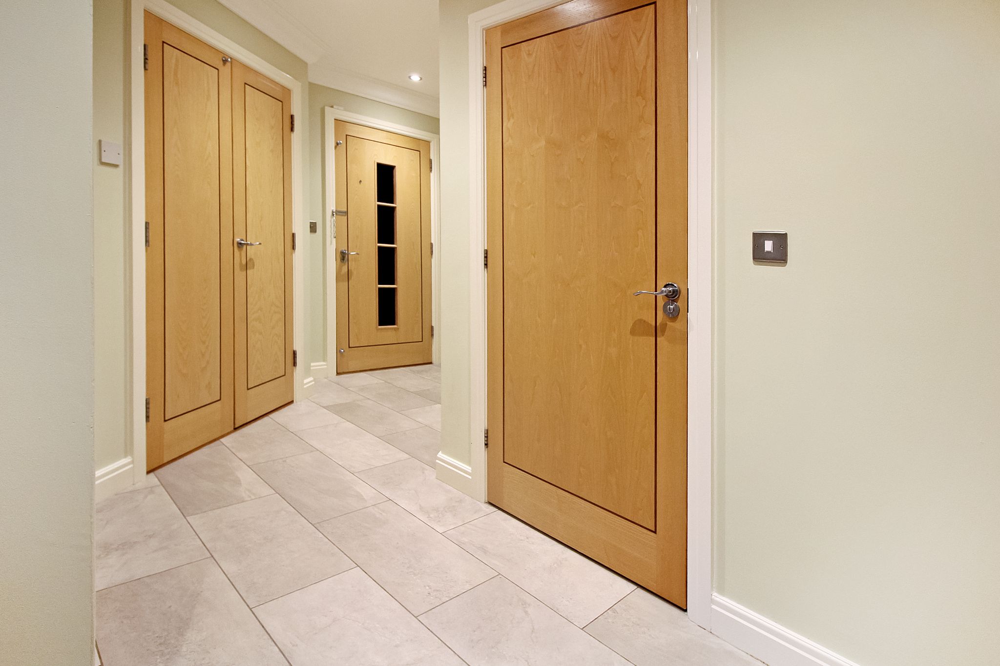 2 bedroom apartment flat/apartment SSTC in Solihull - Photograph 6.