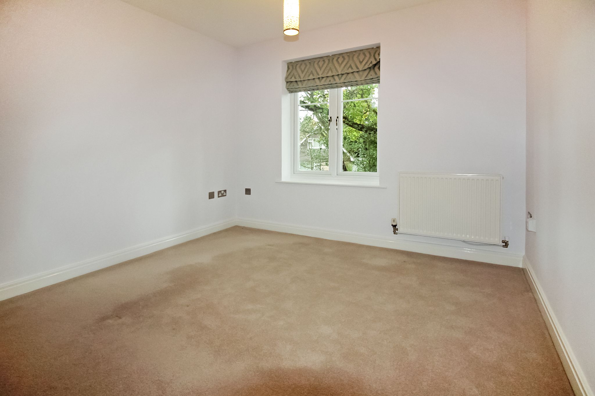 2 bedroom apartment flat/apartment SSTC in Solihull - Photograph 9.