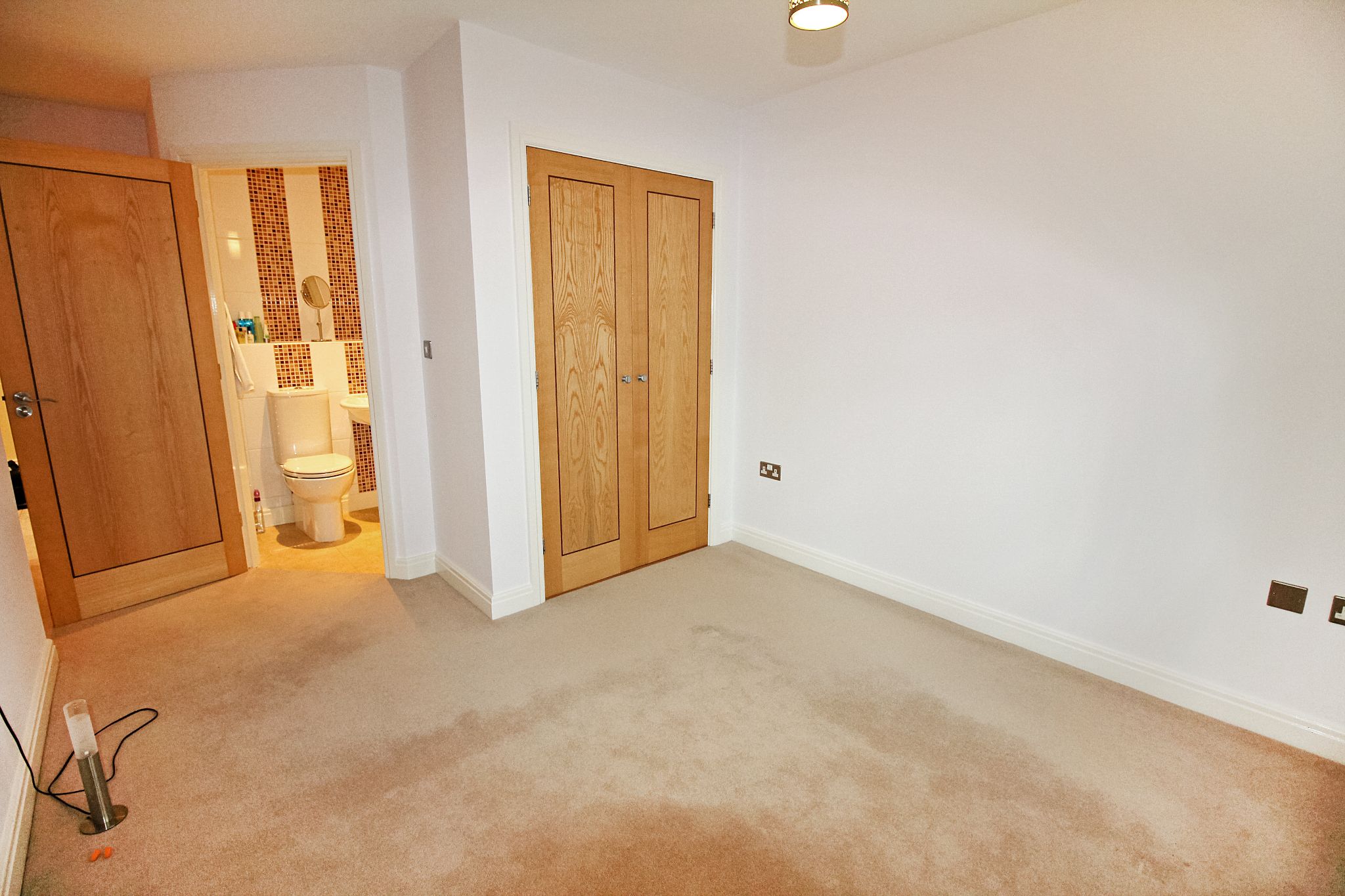 2 bedroom apartment flat/apartment SSTC in Solihull - Photograph 7.