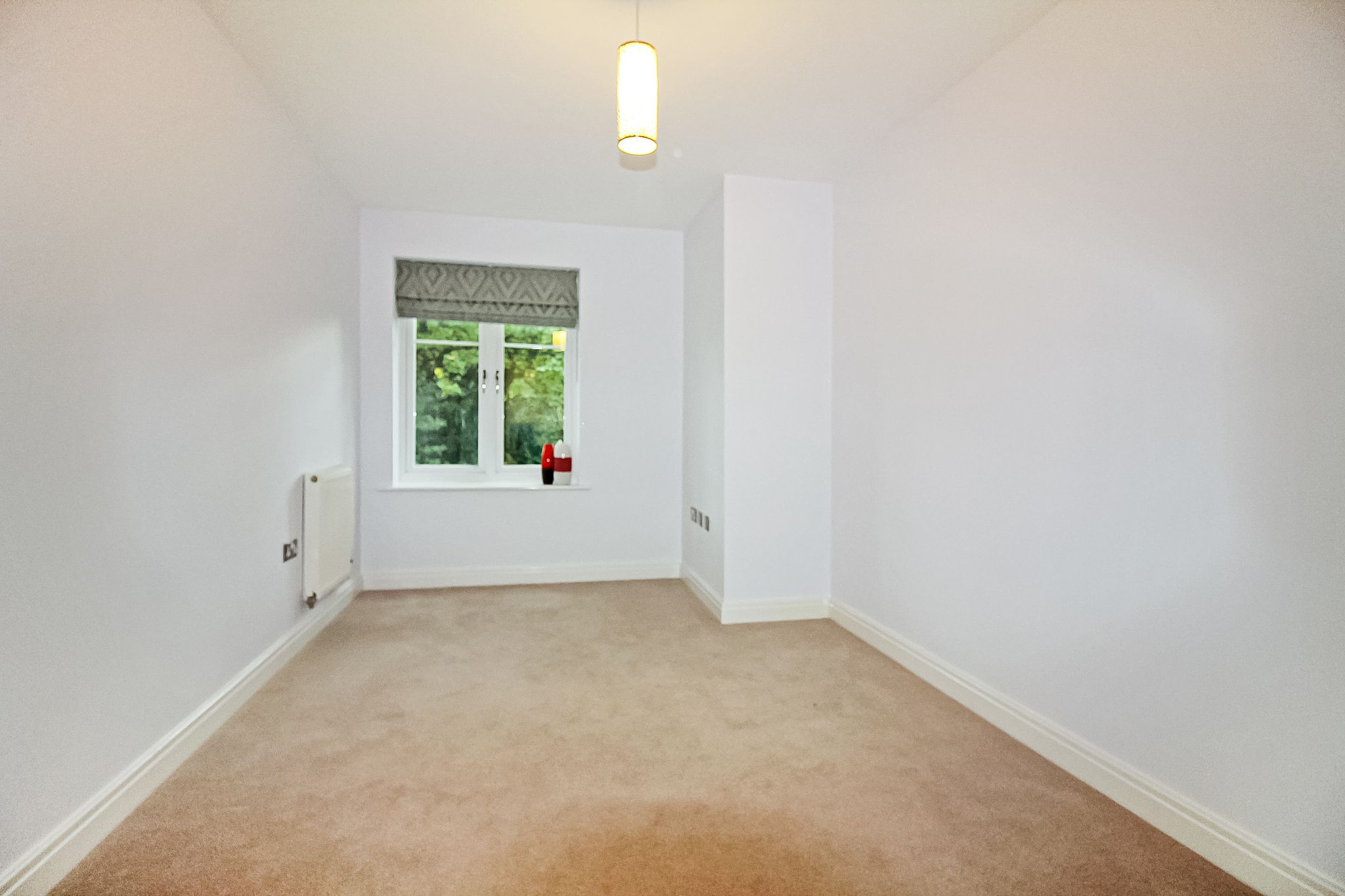 2 bedroom apartment flat/apartment SSTC in Solihull - Photograph 10.