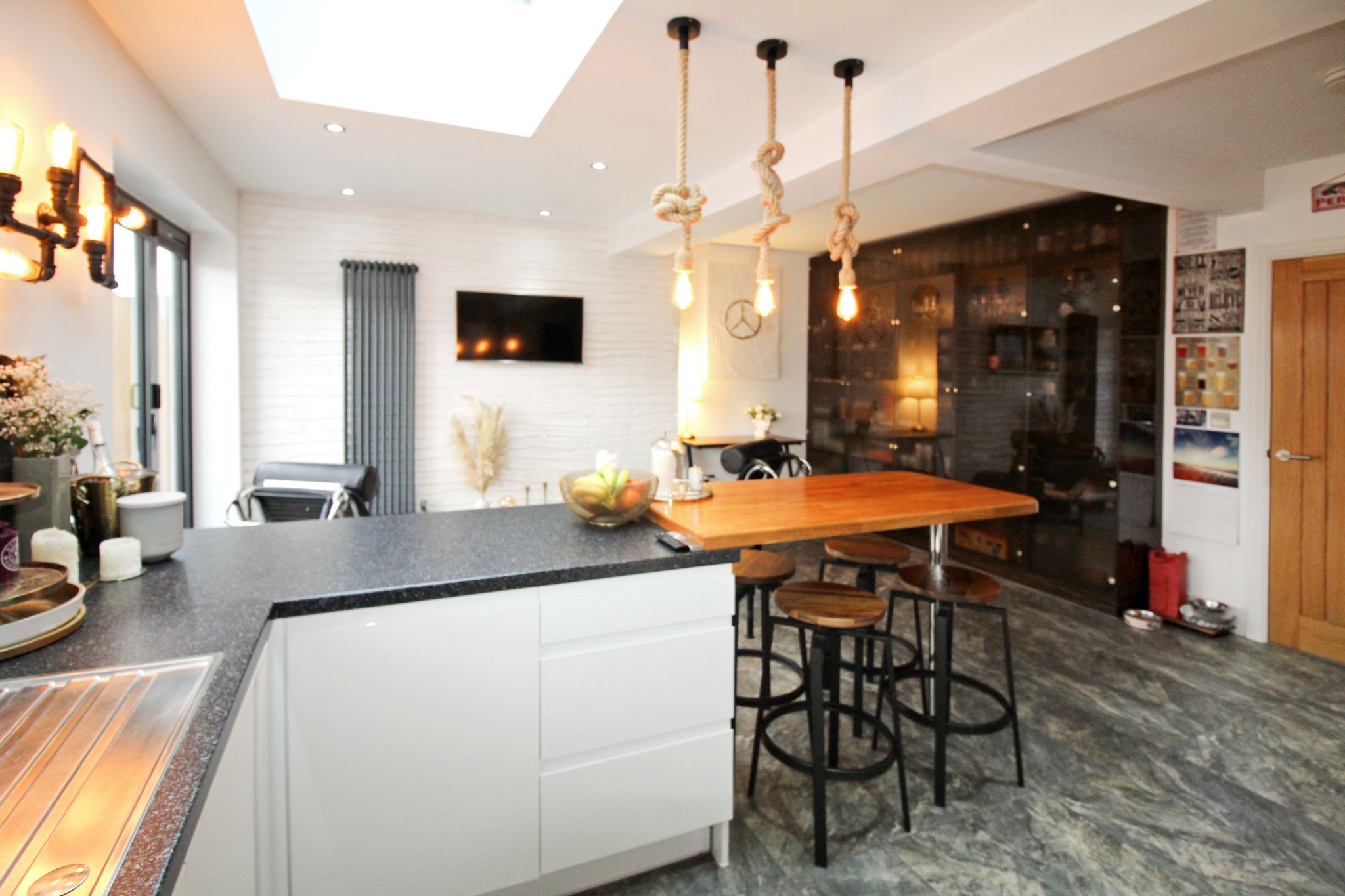 3 bedroom semi-detached house SSTC in Solihull - Photograph 5.