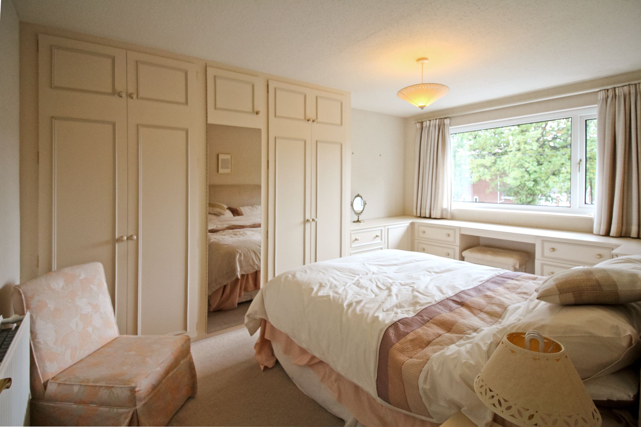 3 bedroom semi-detached house SSTC in Solihull - Photograph 6.