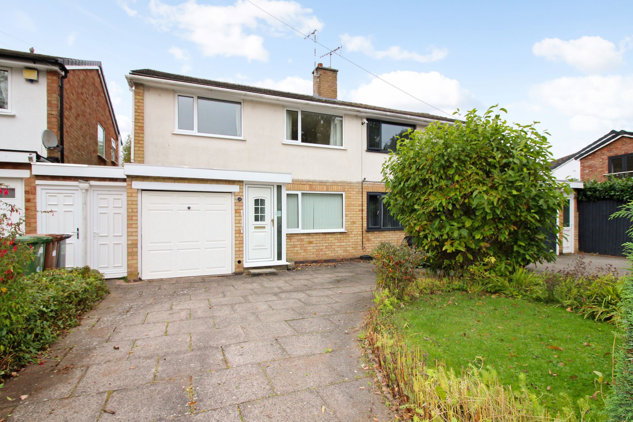 3 bedroom semi-detached house SSTC in Solihull - Photograph 1.