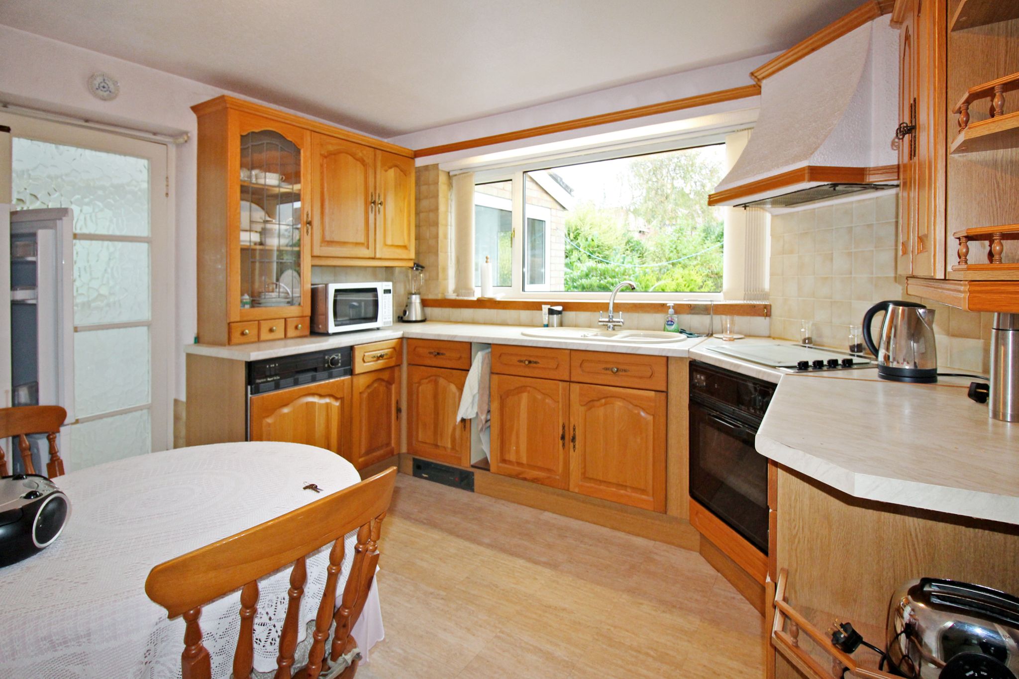 3 bedroom semi-detached house SSTC in Solihull - Photograph 3.