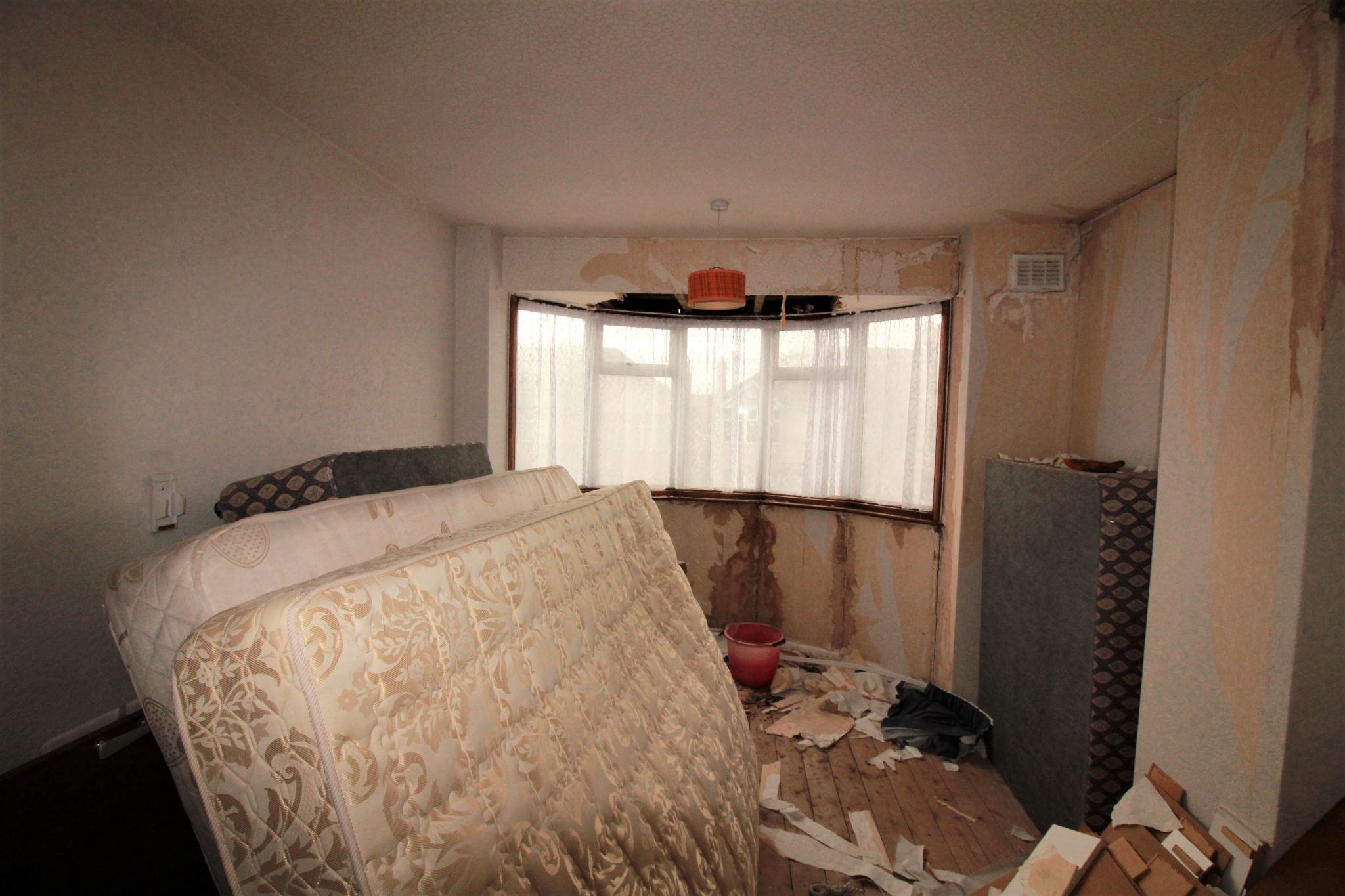 3 bedroom mid terraced house SSTC in Coventry - Photograph 6.